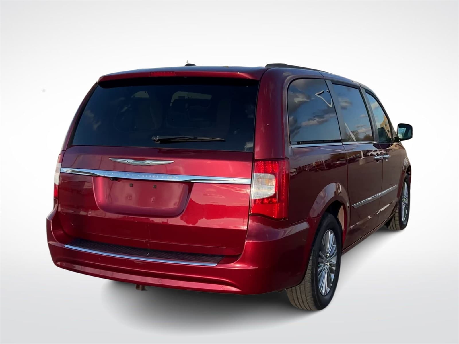 Thumbnail: 2015 Chrysler Town & Country - 8
