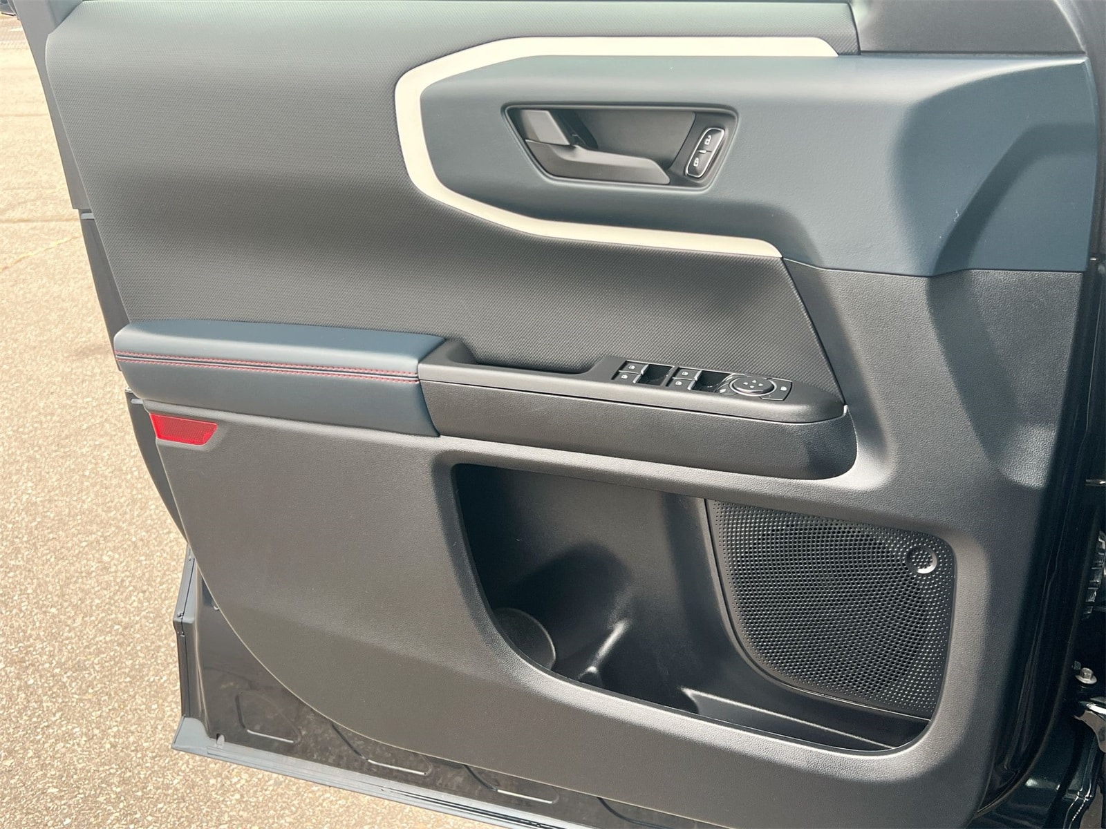 Thumbnail: 2023 Ford Bronco Sport - 30