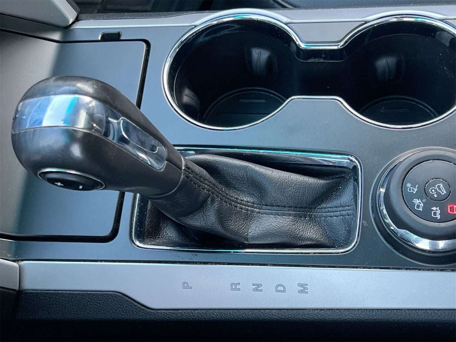 Thumbnail: 2015 Ford Explorer - 31