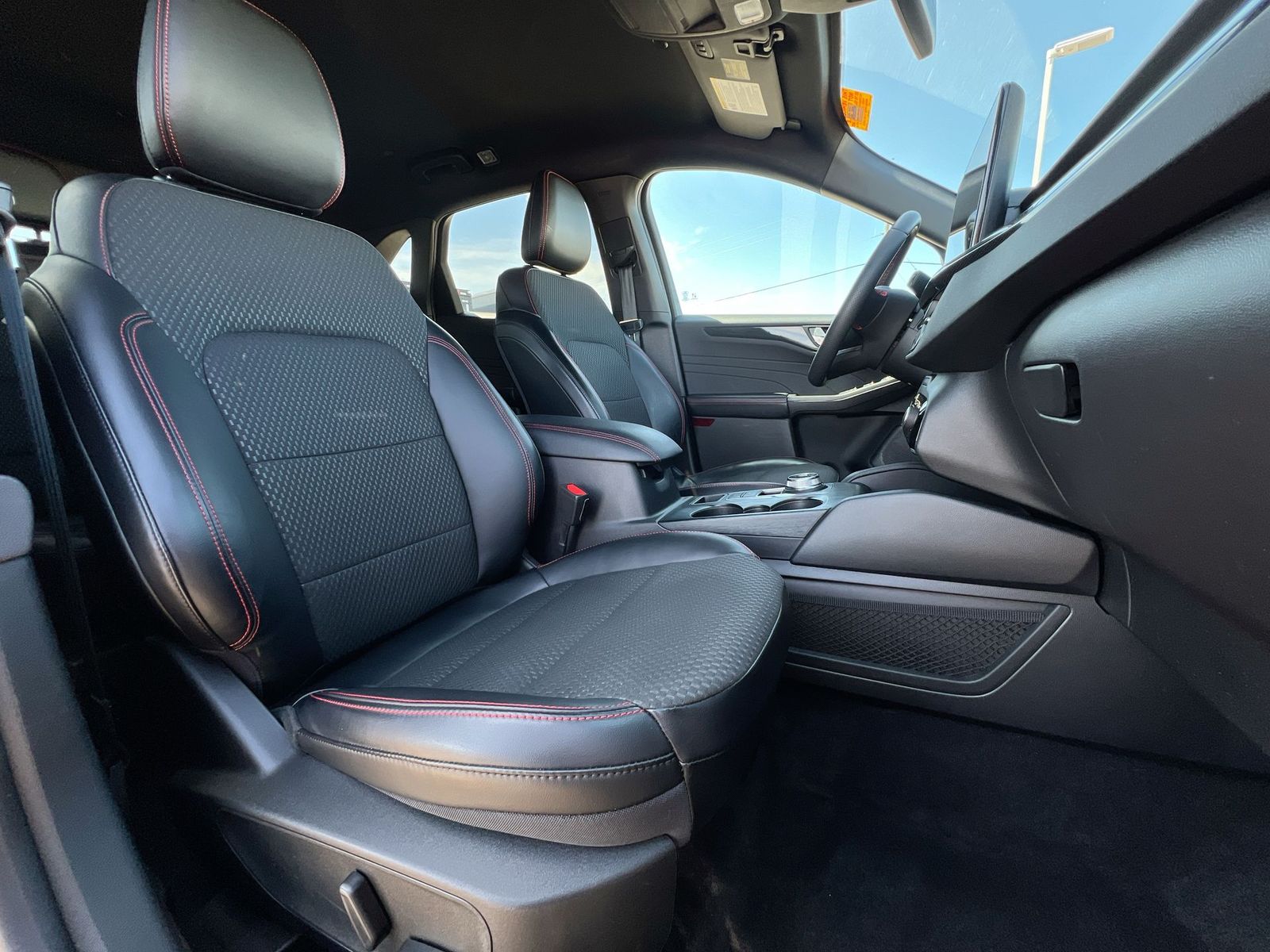 Thumbnail: 2023 Ford Escape - 21