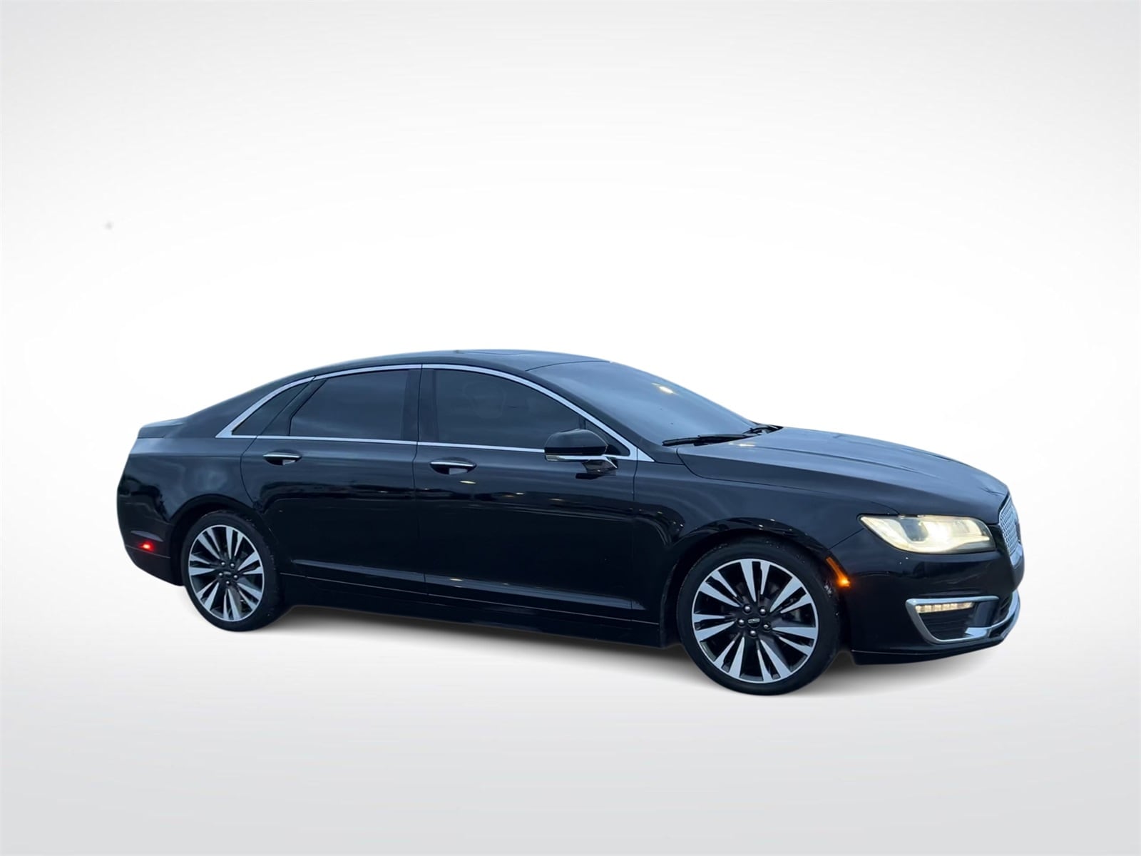 Thumbnail: 2018 Lincoln MKZ - 2