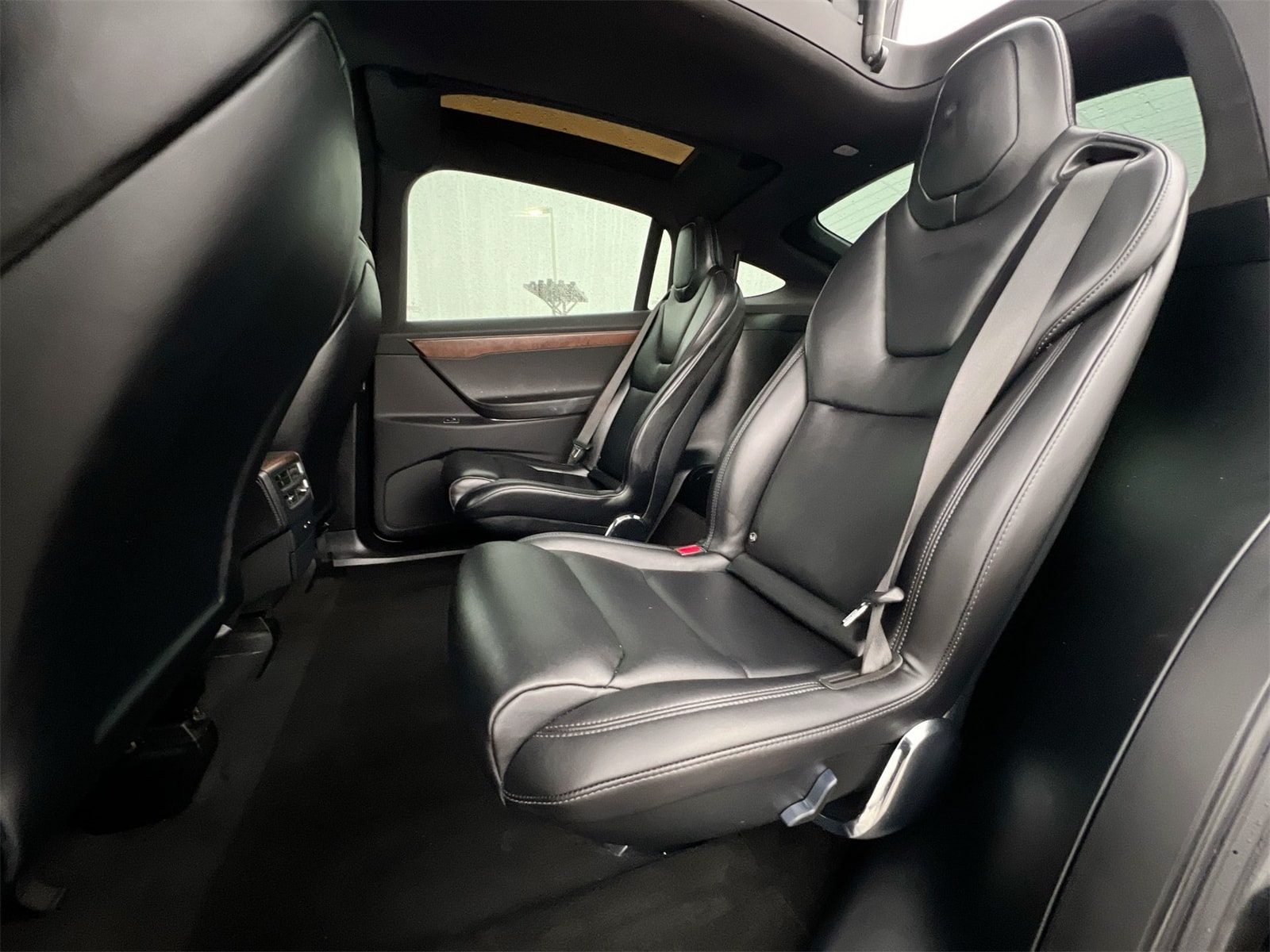 Thumbnail: 2021 Tesla Model X - 19