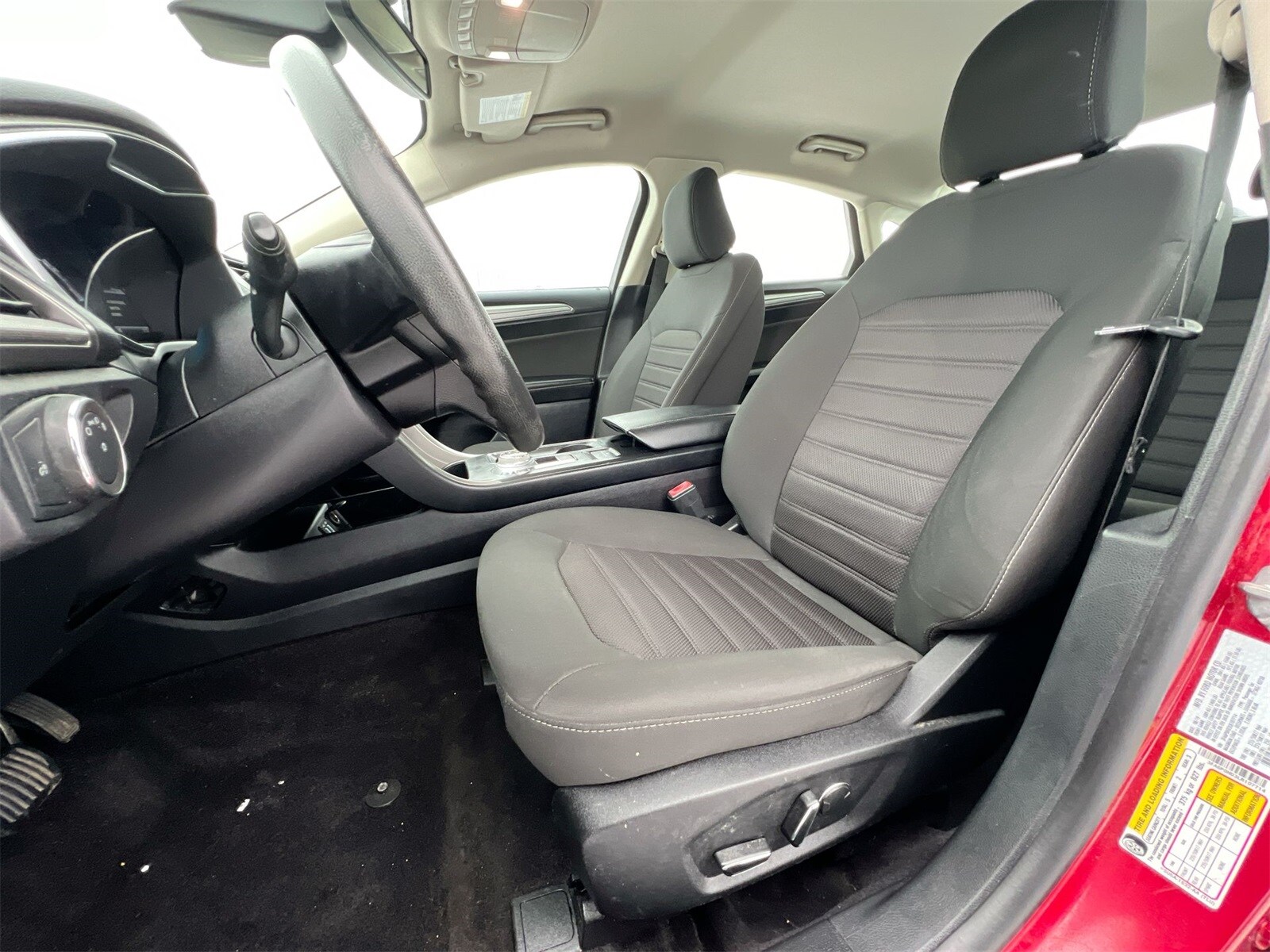 Thumbnail: 2020 Ford Fusion - 16