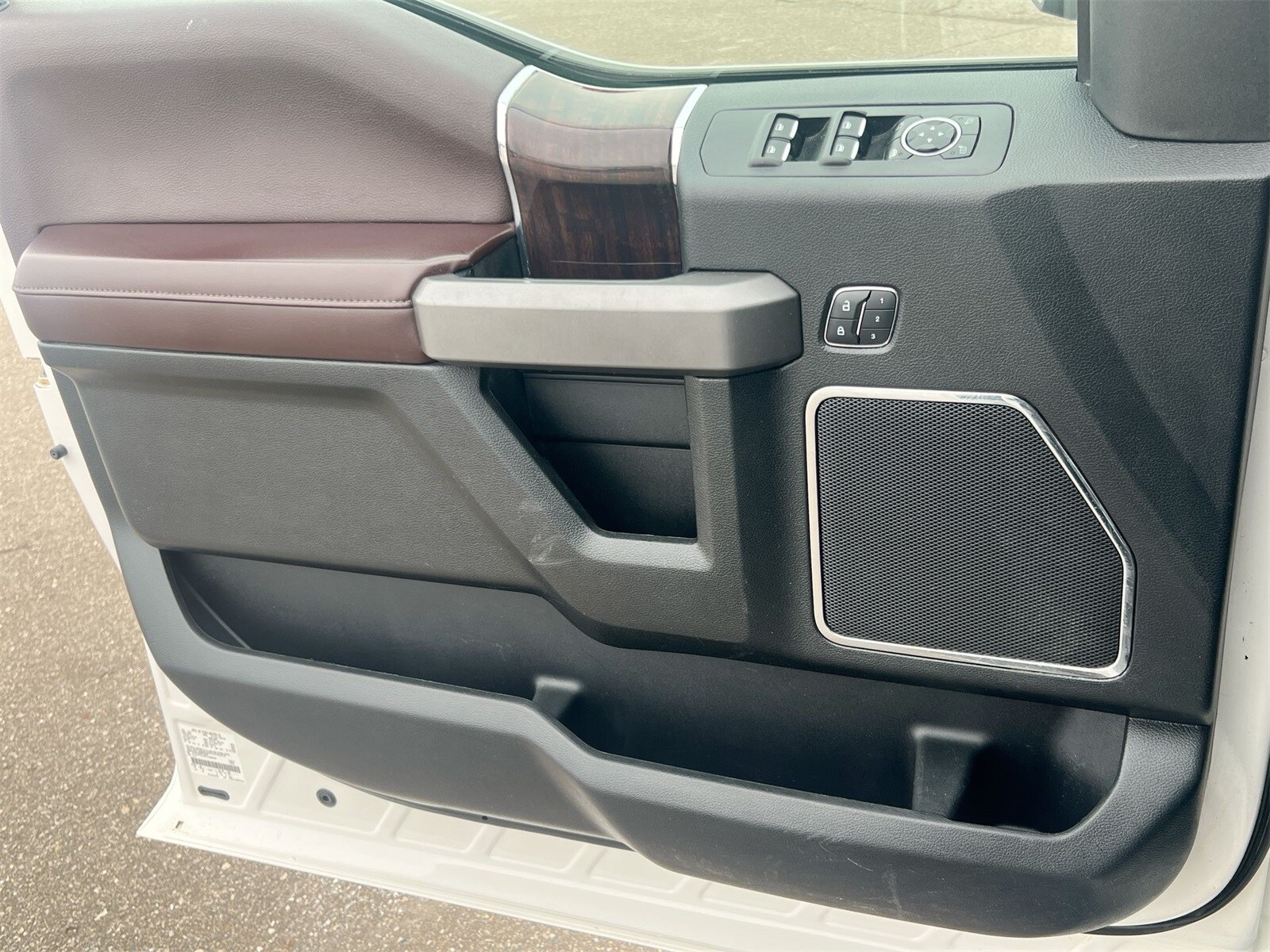 Thumbnail: 2015 Ford F-150 - 29