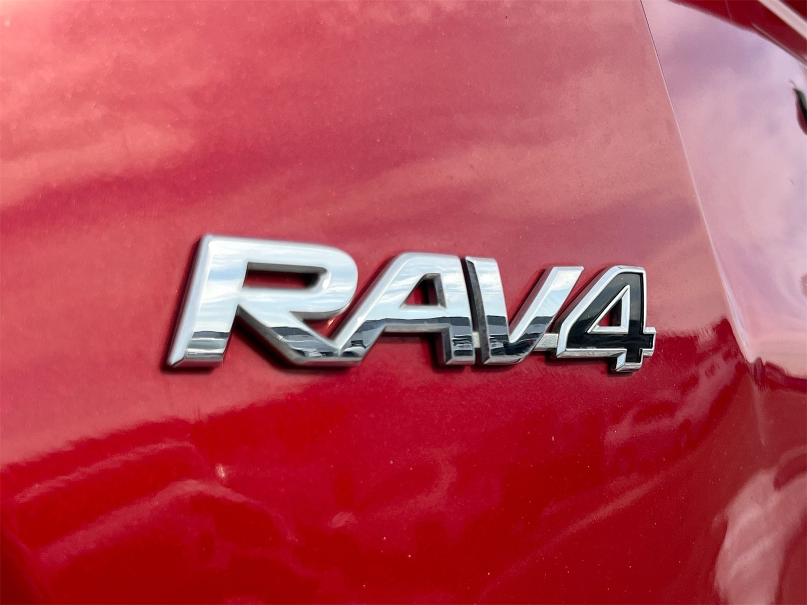 Thumbnail: 2017 Toyota RAV4 - 13