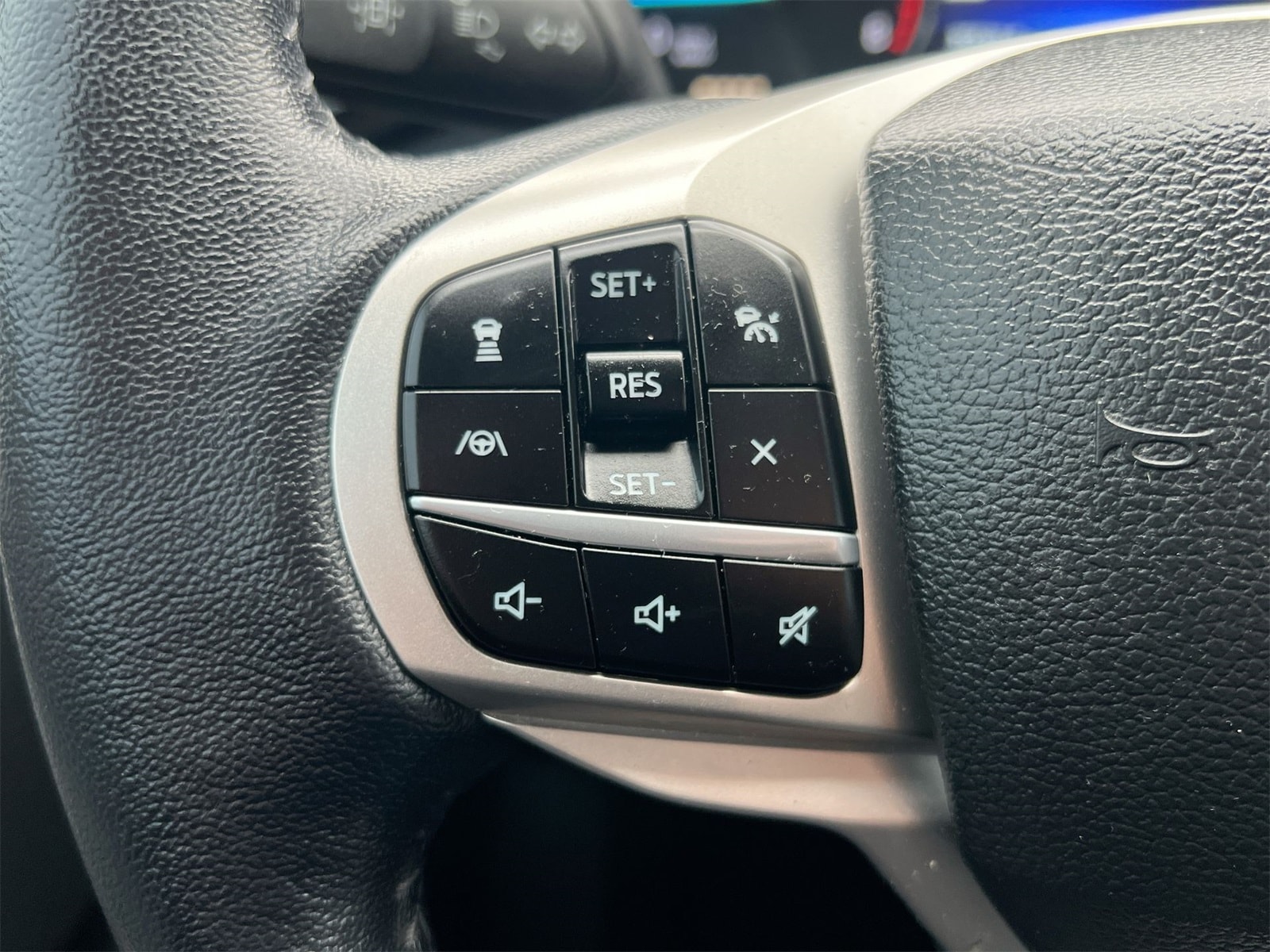 Thumbnail: 2023 Ford Explorer - 24