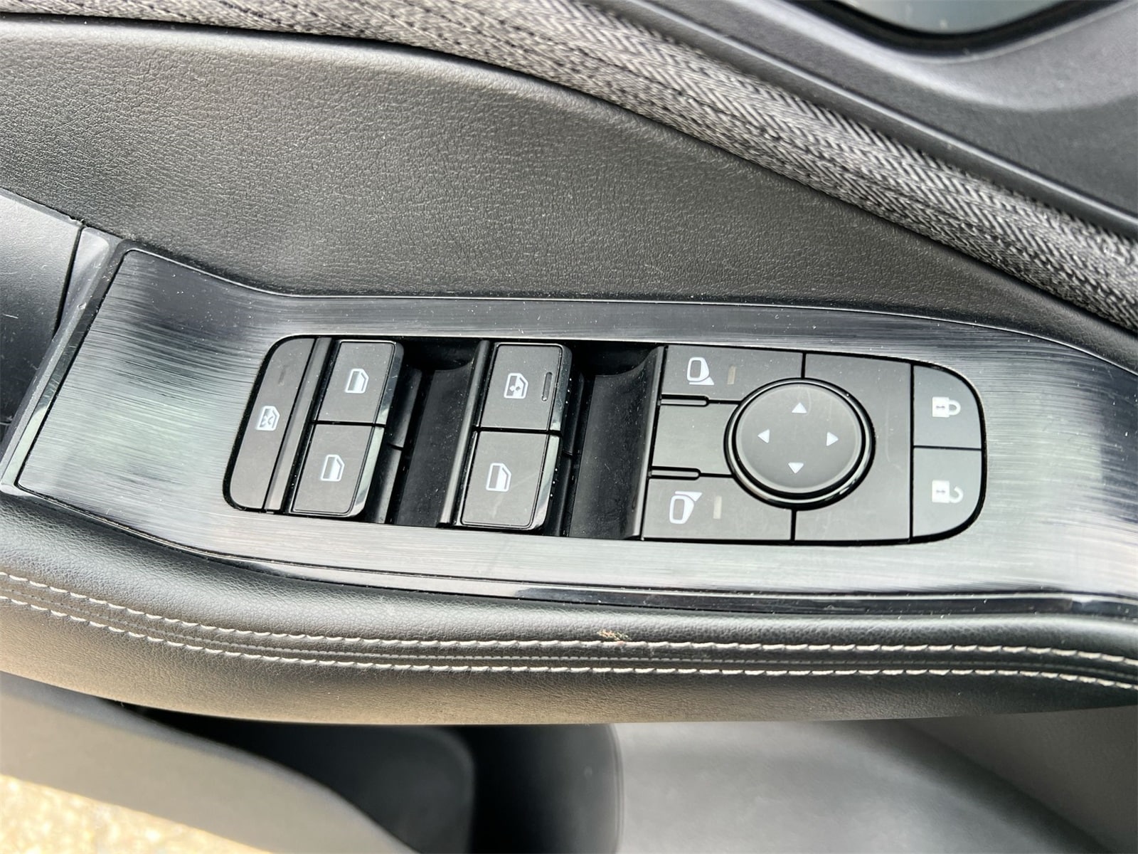 Thumbnail: 2023 Nissan Rogue - 17