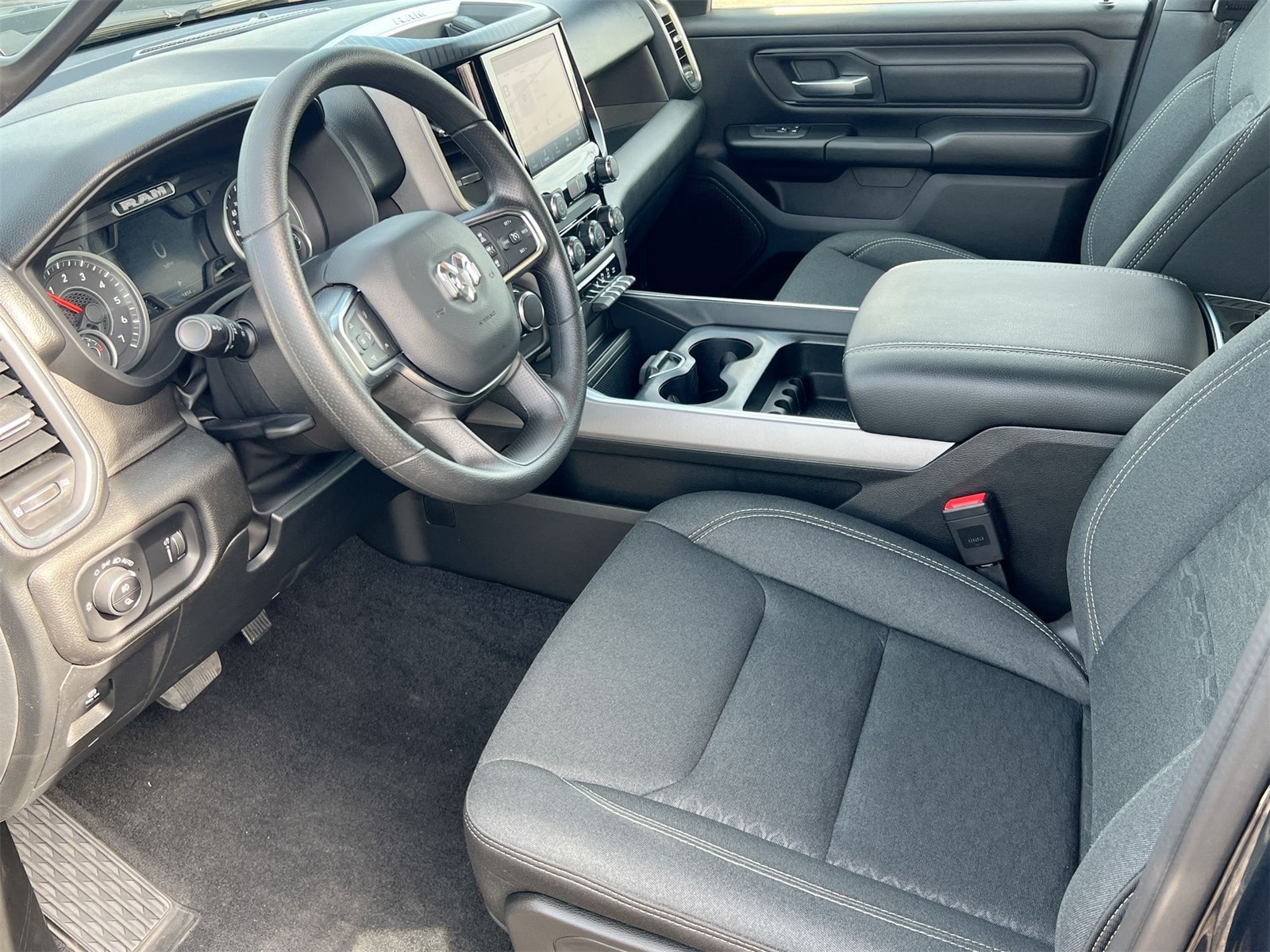 Thumbnail: 2025 RAM 1500 - 10