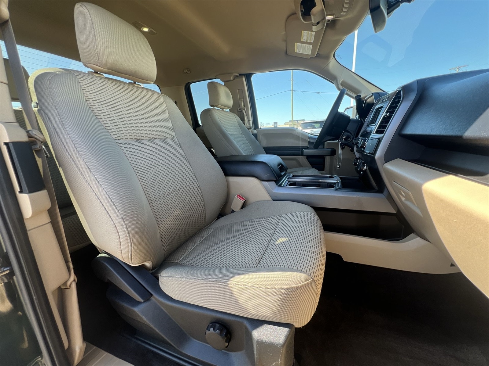 Thumbnail: 2016 Ford F-150 - 21