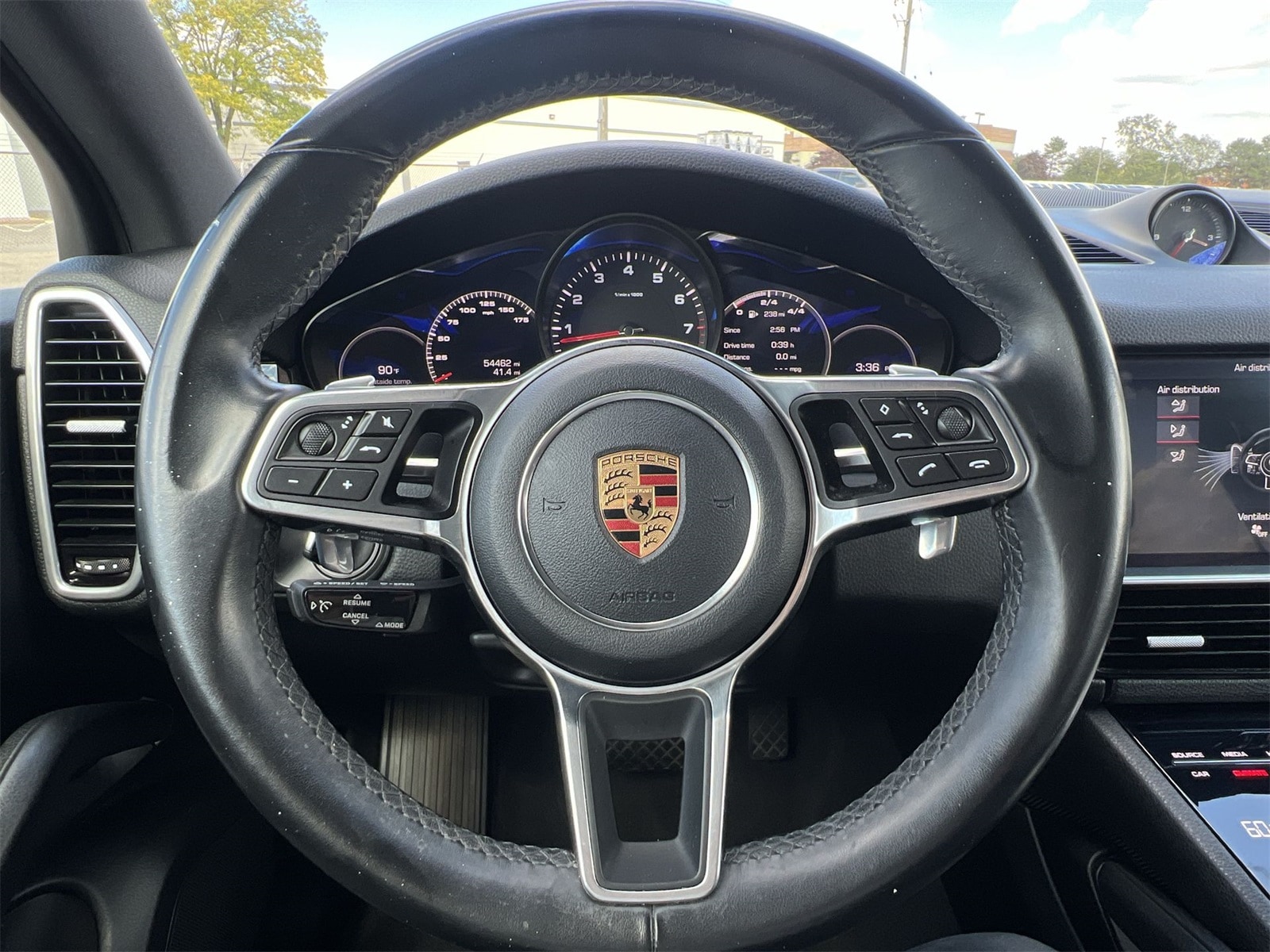 Thumbnail: 2019 Porsche Cayenne - 24