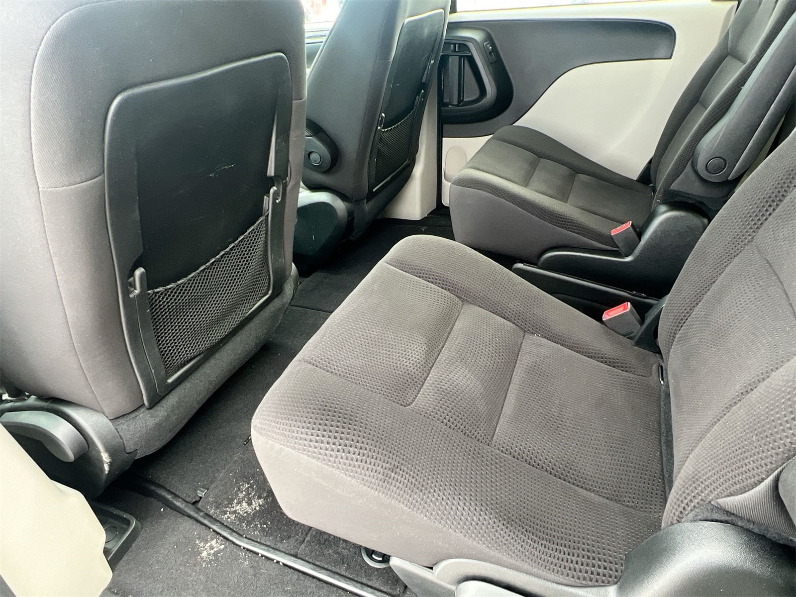 Thumbnail: 2018 Dodge Grand Caravan - 17