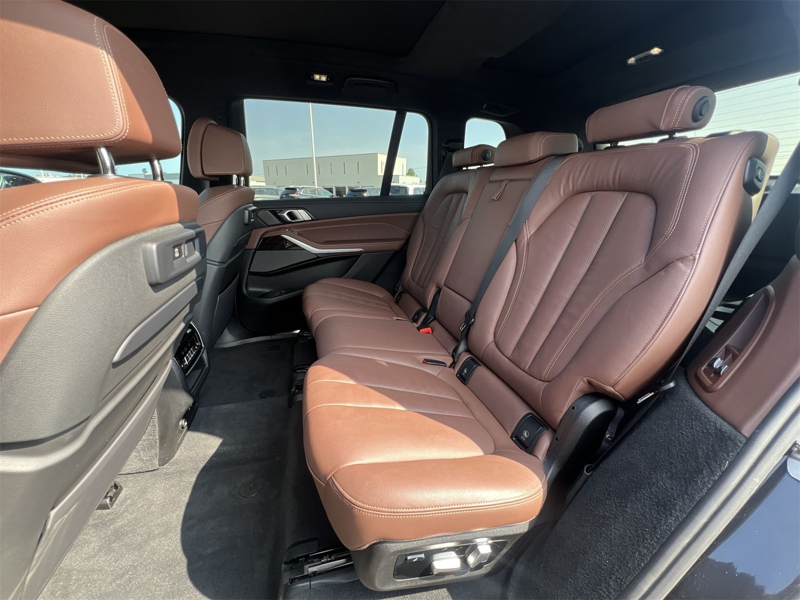 Thumbnail: 2021 BMW X7 - 20
