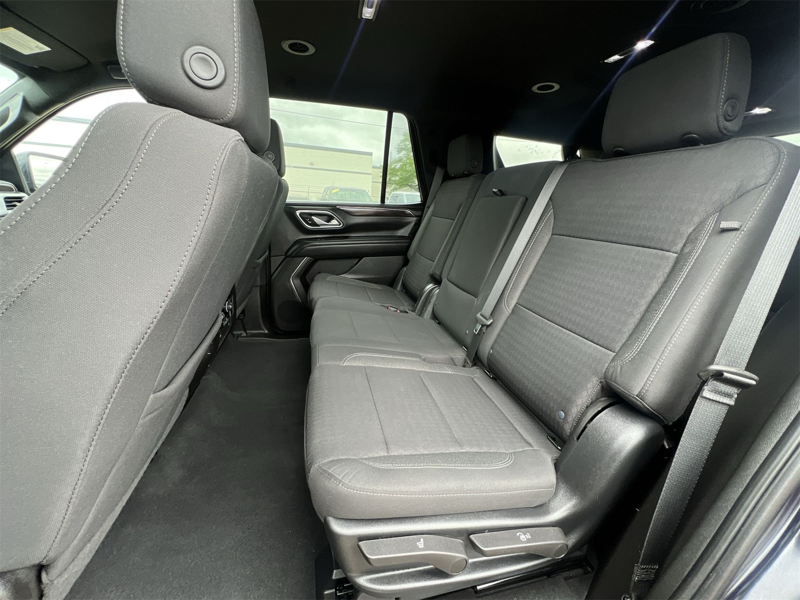 Thumbnail: 2022 Chevrolet Tahoe - 20