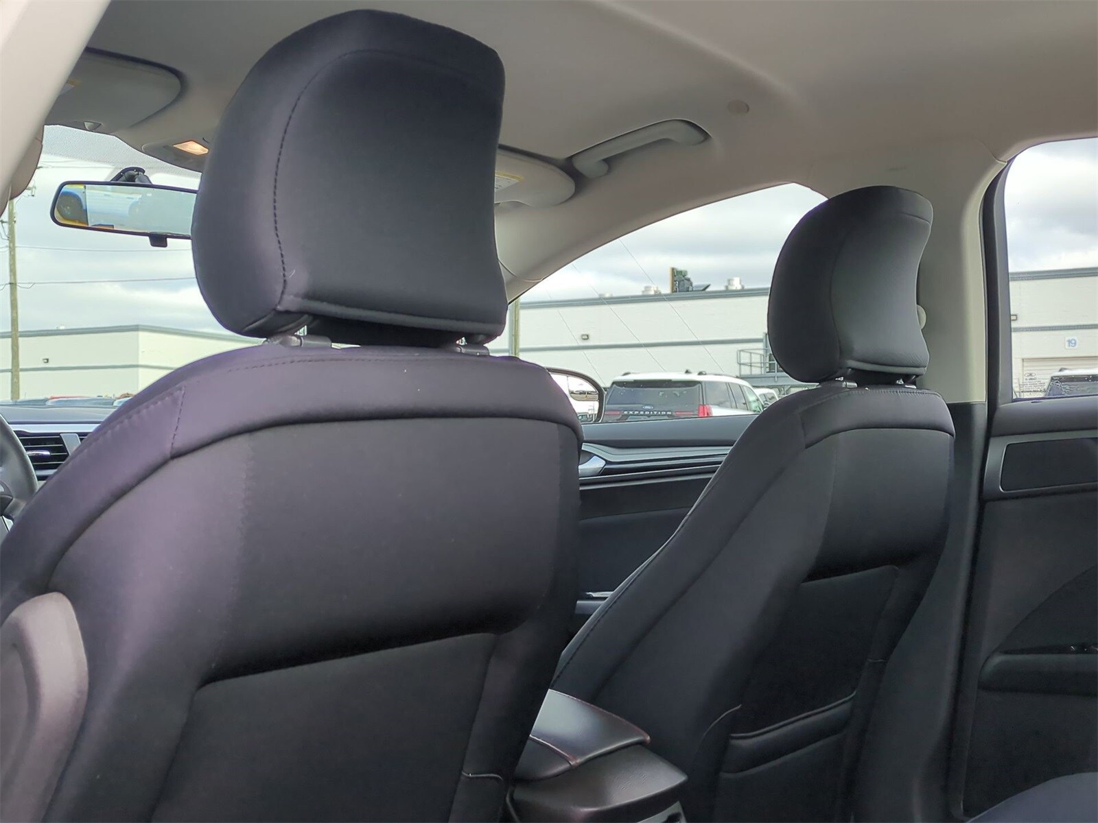 Thumbnail: 2016 Ford Fusion - 18