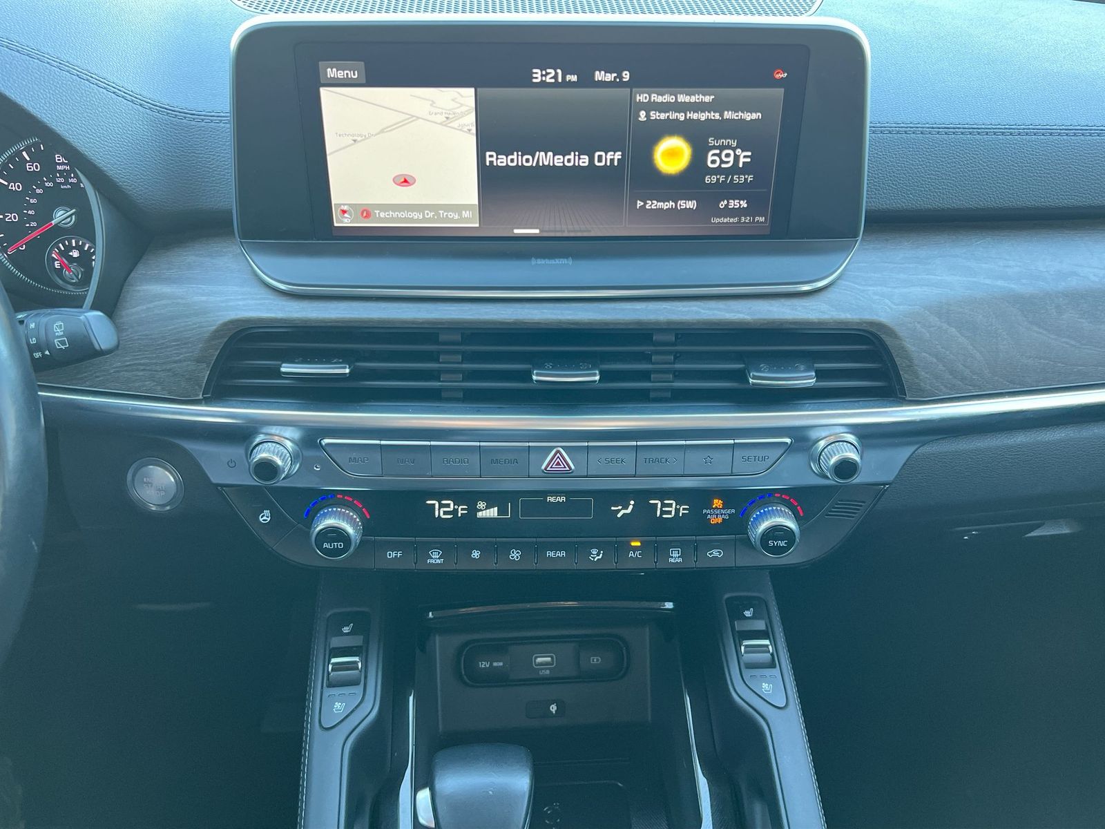 Thumbnail: 2020 Kia Telluride - 27