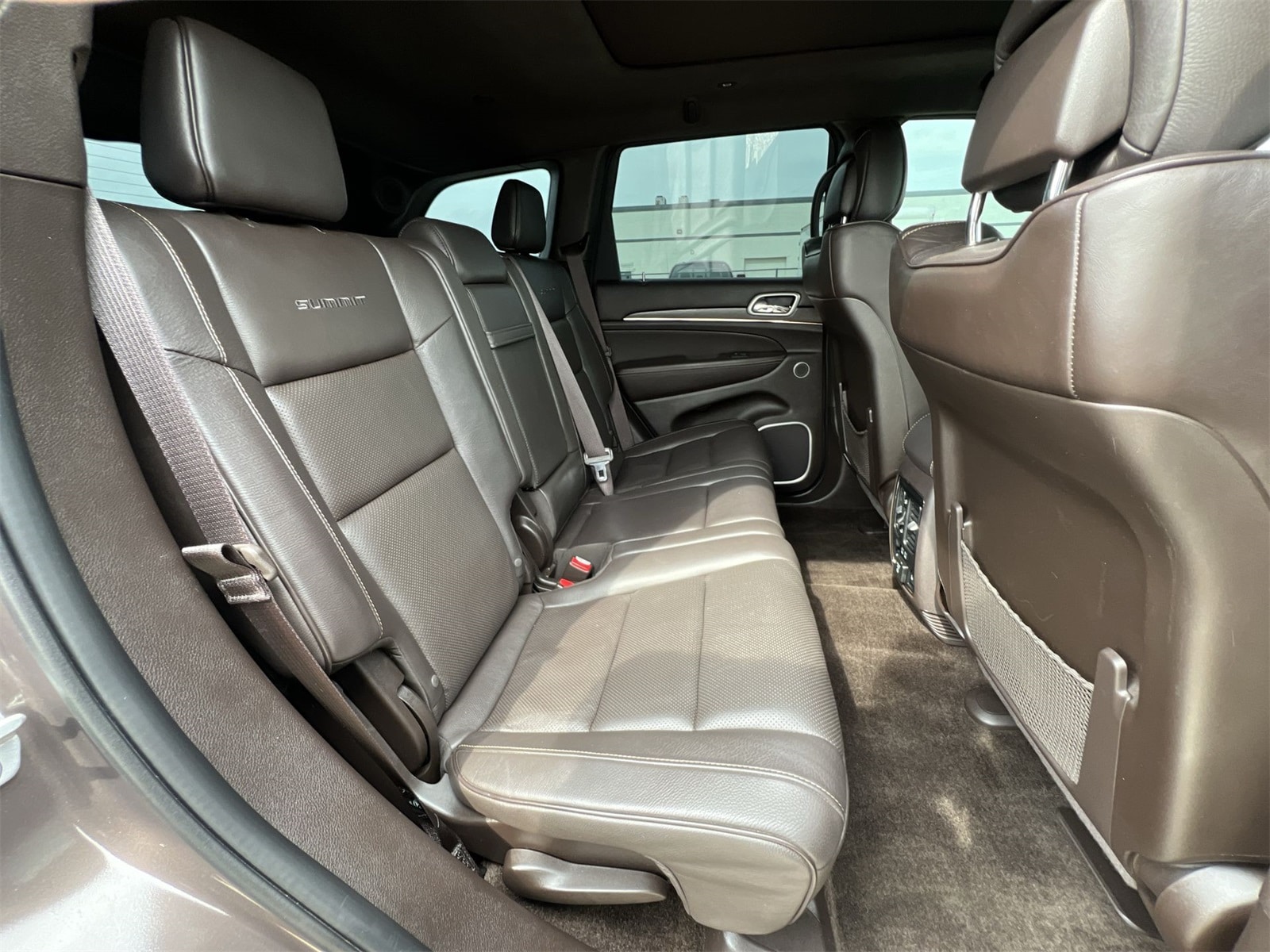 Thumbnail: 2018 Jeep Grand Cherokee - 21