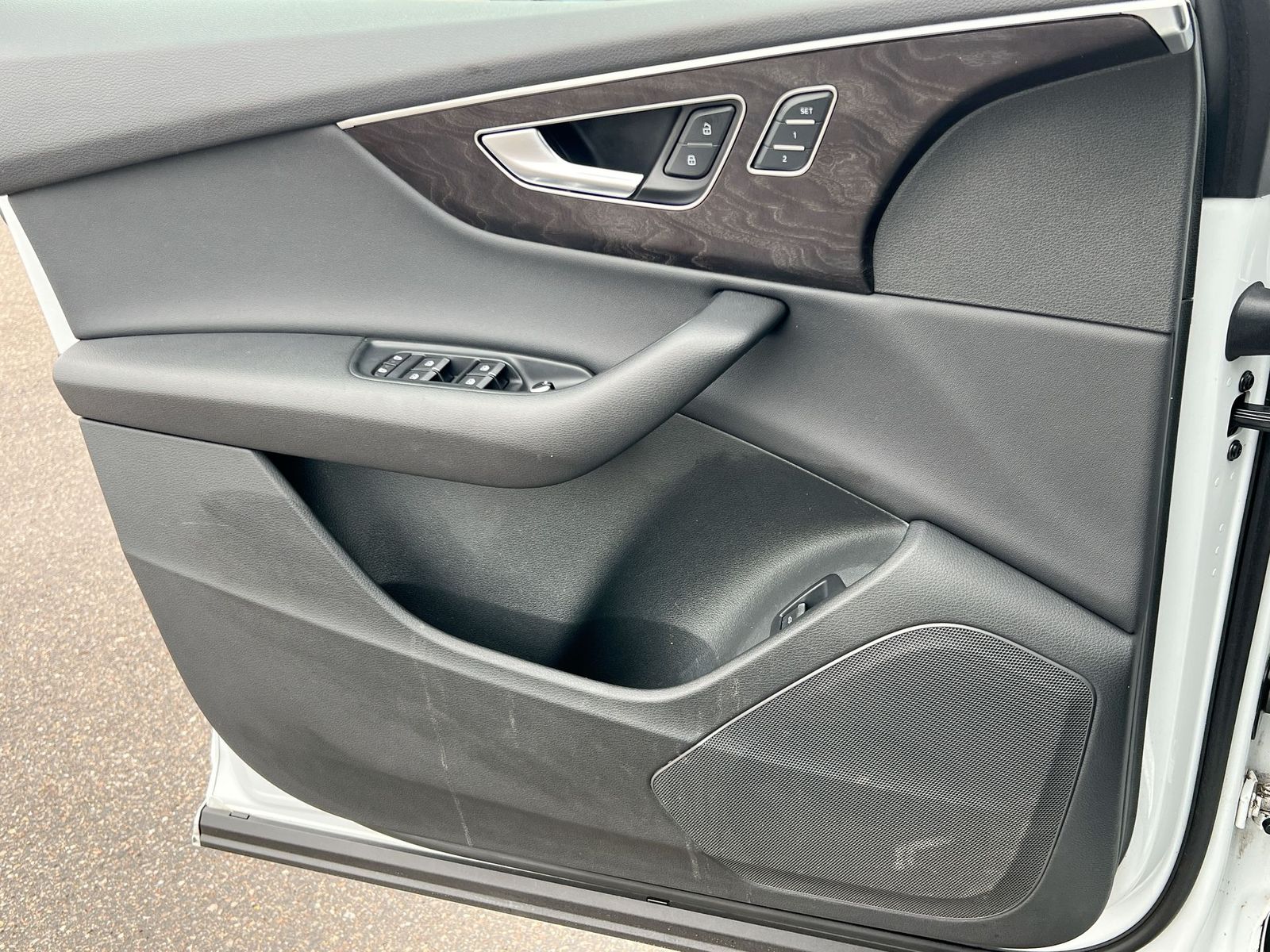 Thumbnail: 2021 Audi Q7 - 30