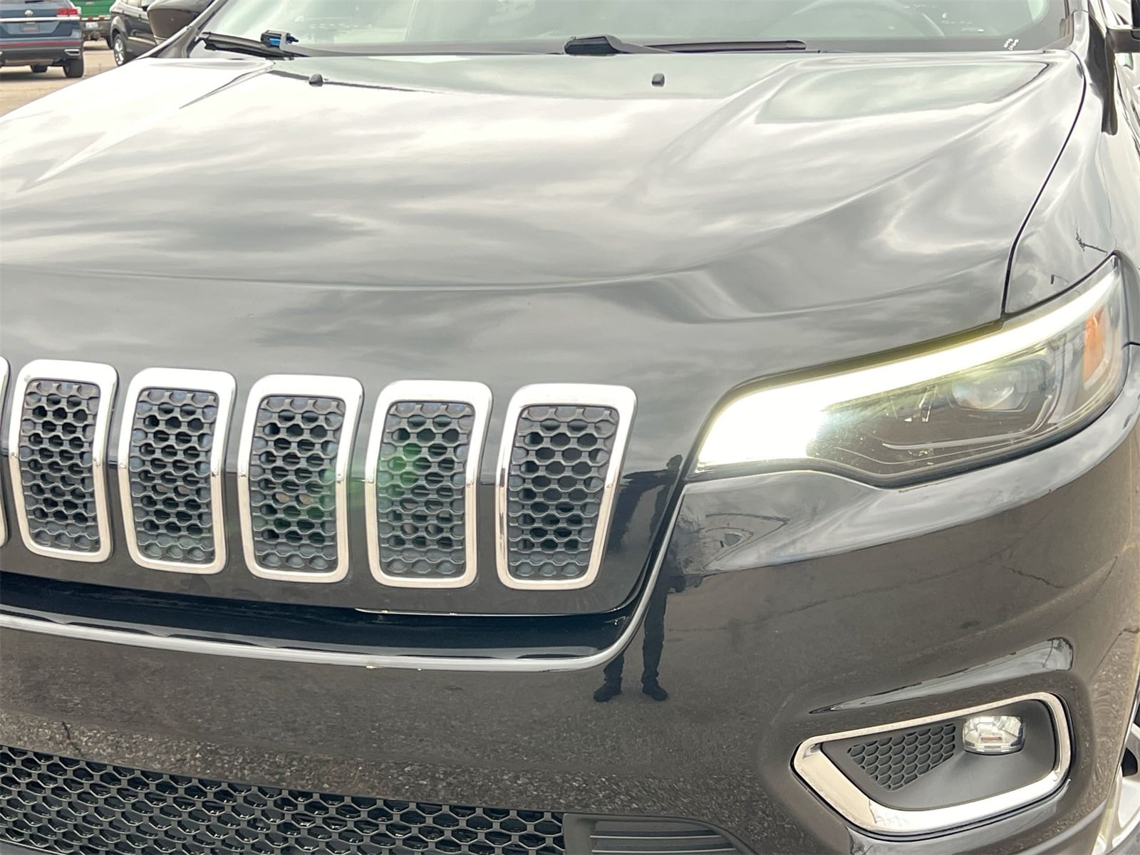 Thumbnail: 2019 Jeep Cherokee - 11