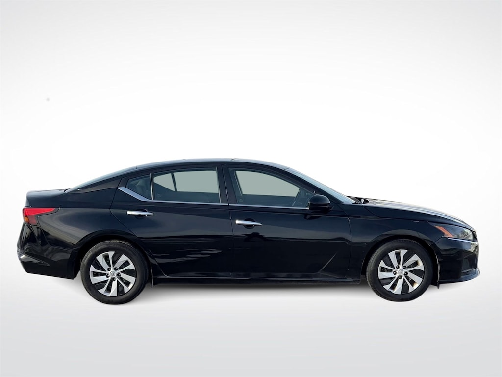 Used 2023 Nissan Altima 2.5 S Sedan