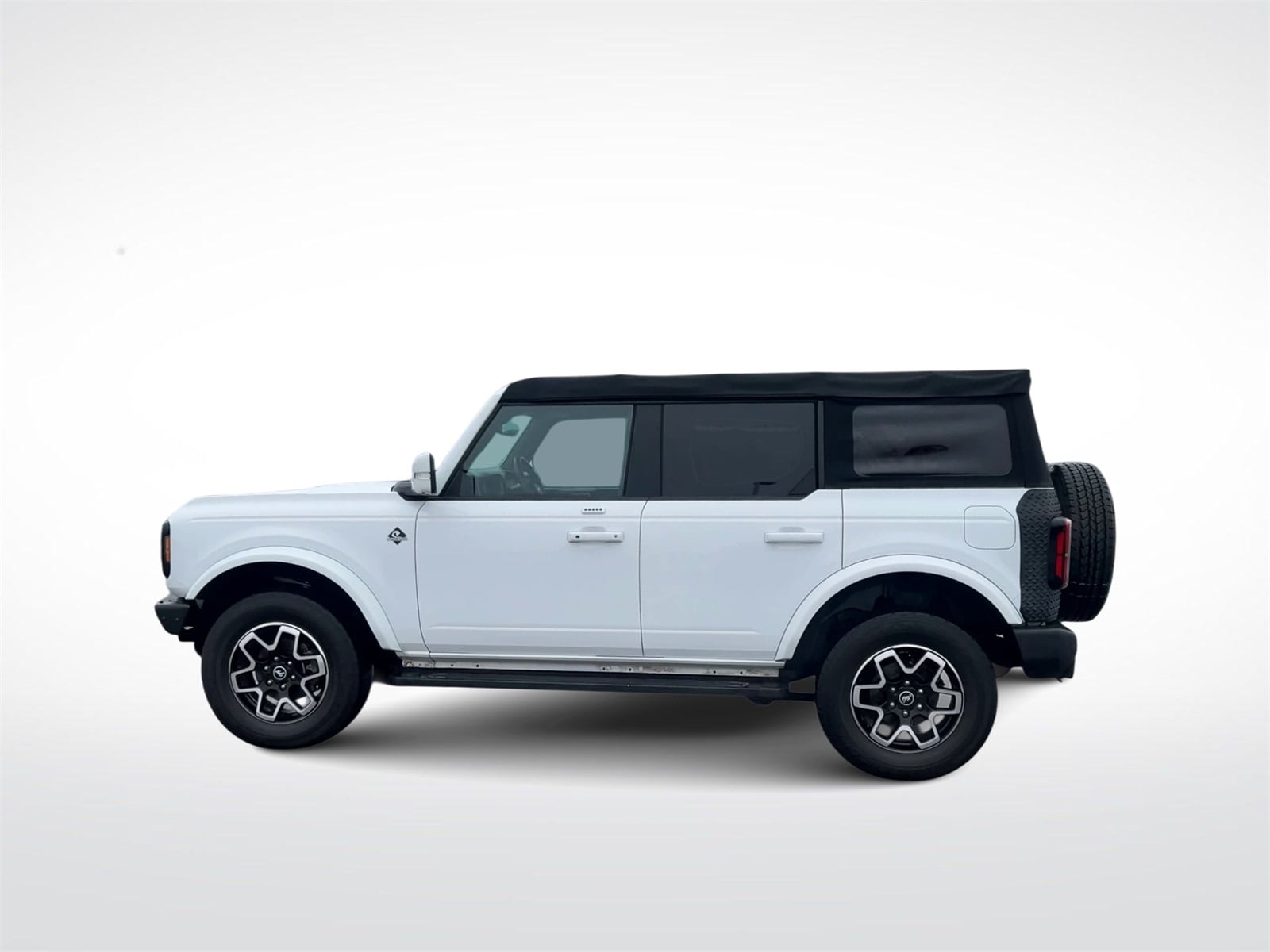 Thumbnail: 2022 Ford Bronco - 6
