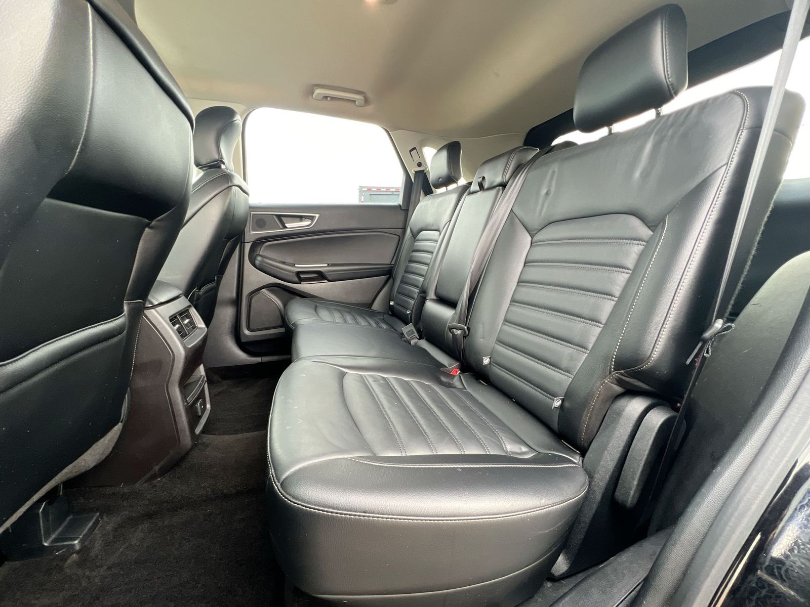 Thumbnail: 2017 Ford Edge - 19