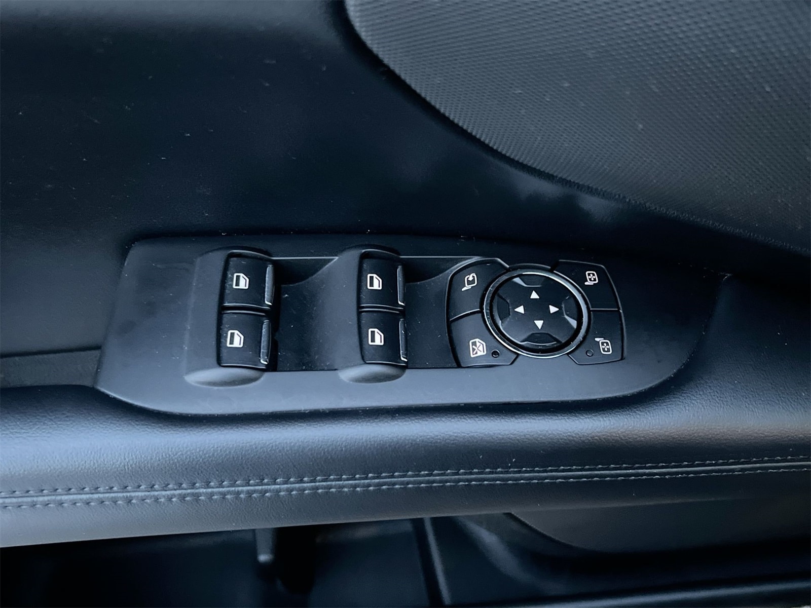 Thumbnail: 2018 Lincoln MKZ - 17