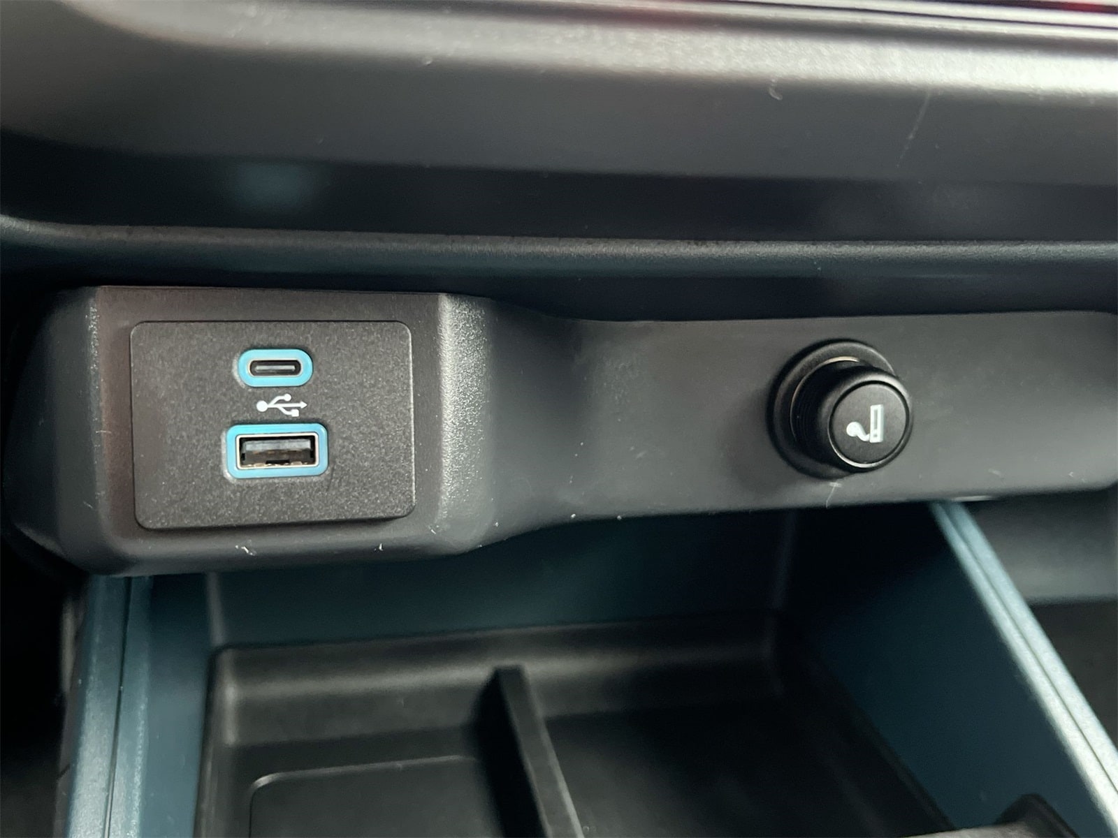 Thumbnail: 2023 Ford Maverick - 32