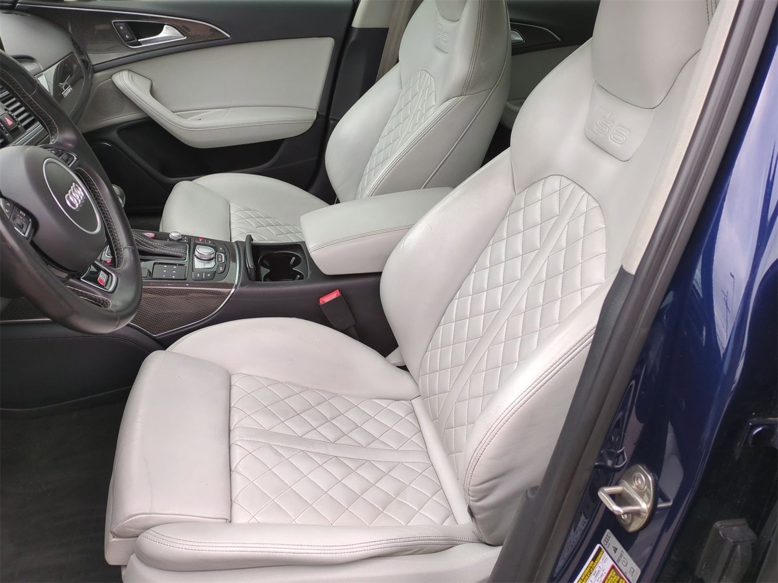 Thumbnail: 2014 Audi S6 - 16