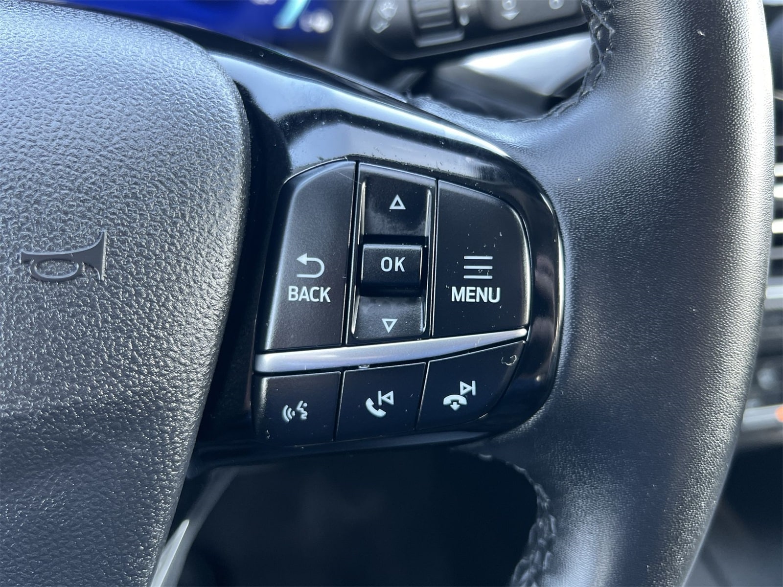 Thumbnail: 2022 Ford Escape - 25