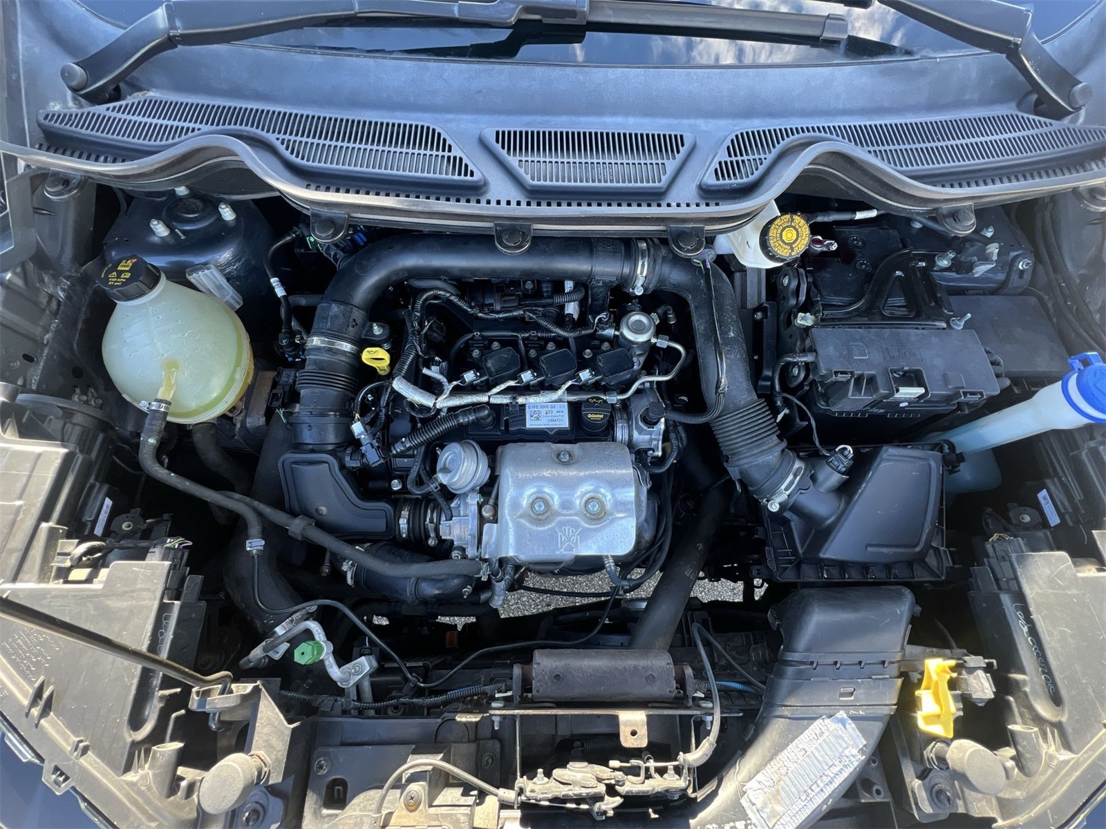 Thumbnail: 2018 Ford EcoSport - 15