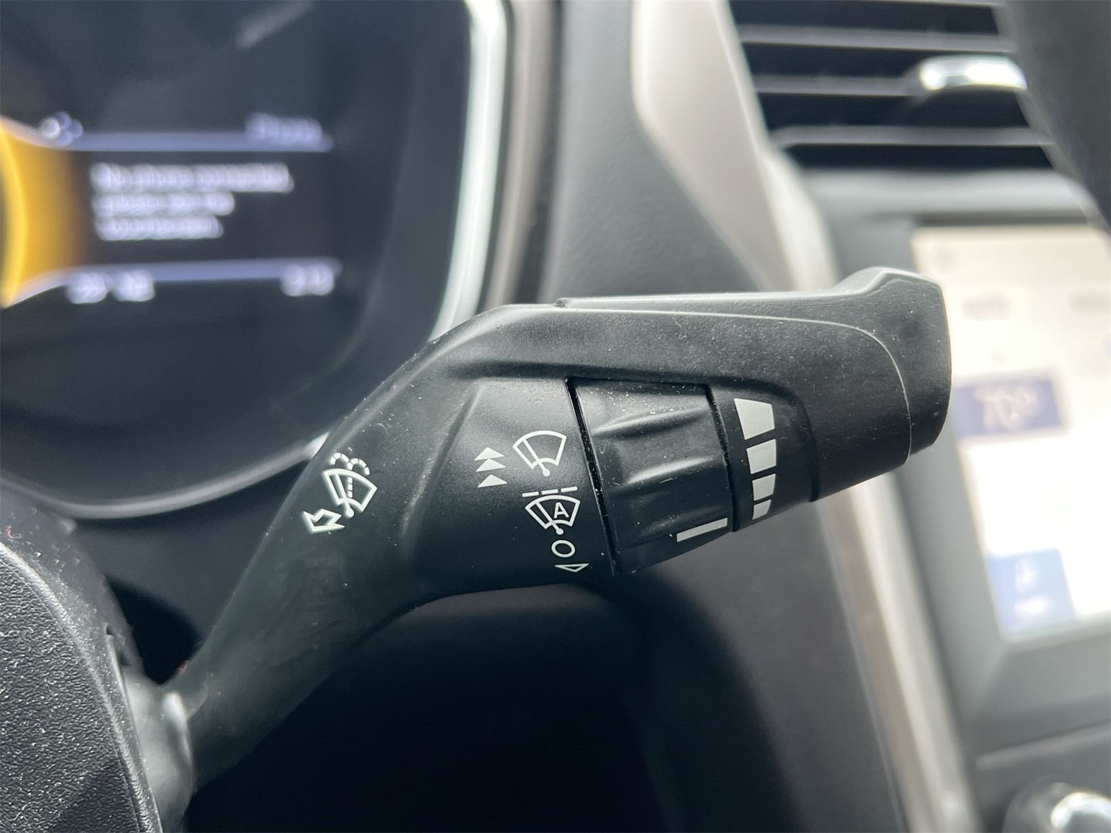 Thumbnail: 2020 Ford Fusion - 25