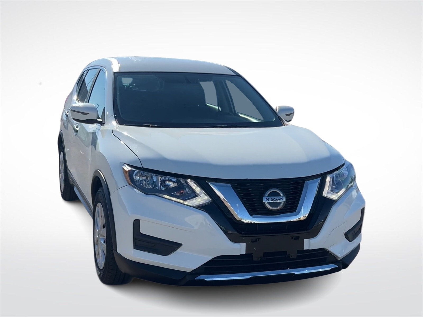 2019 Nissan Rogue S photo 2