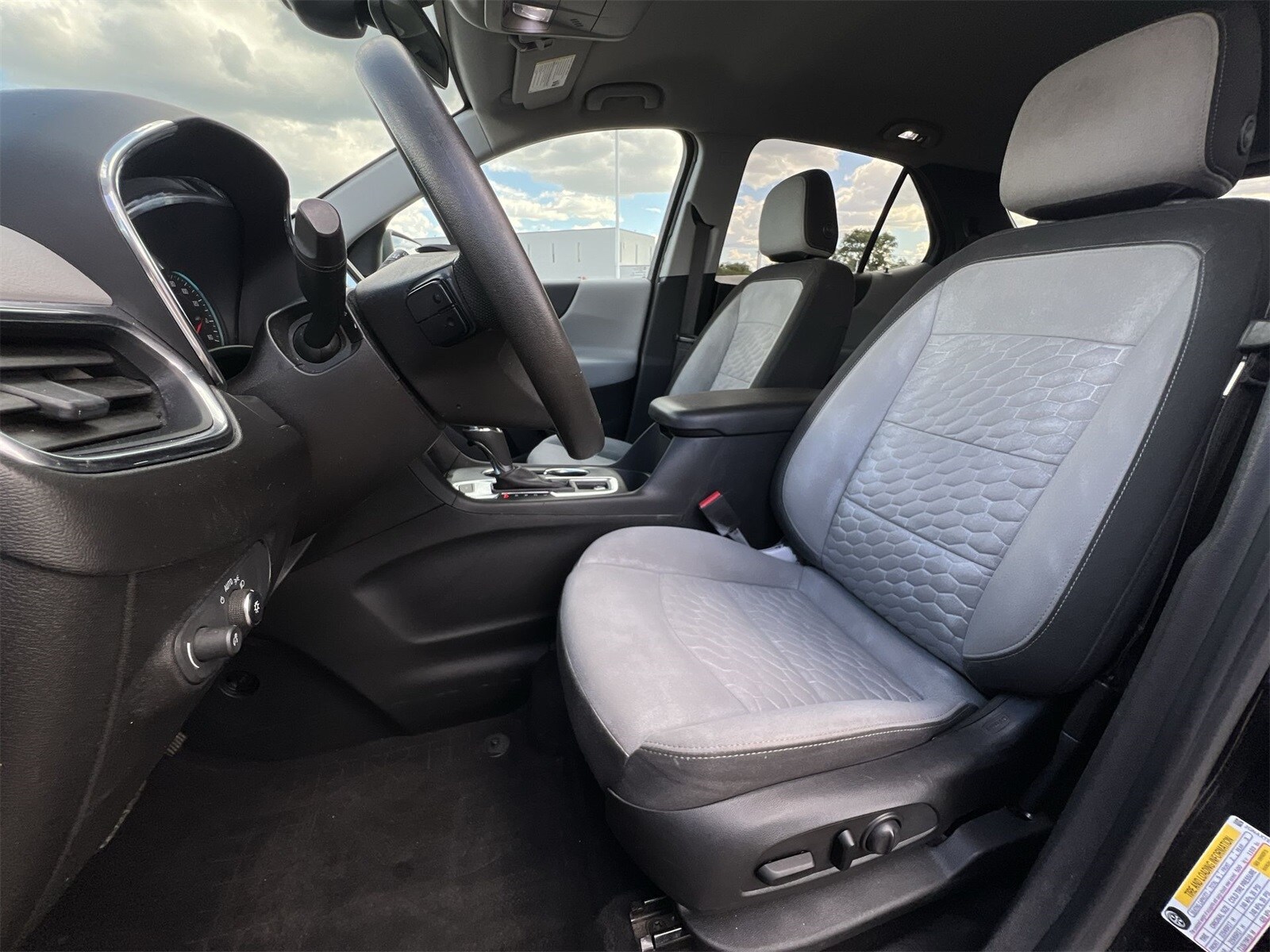 Thumbnail: 2020 Chevrolet Equinox - 17