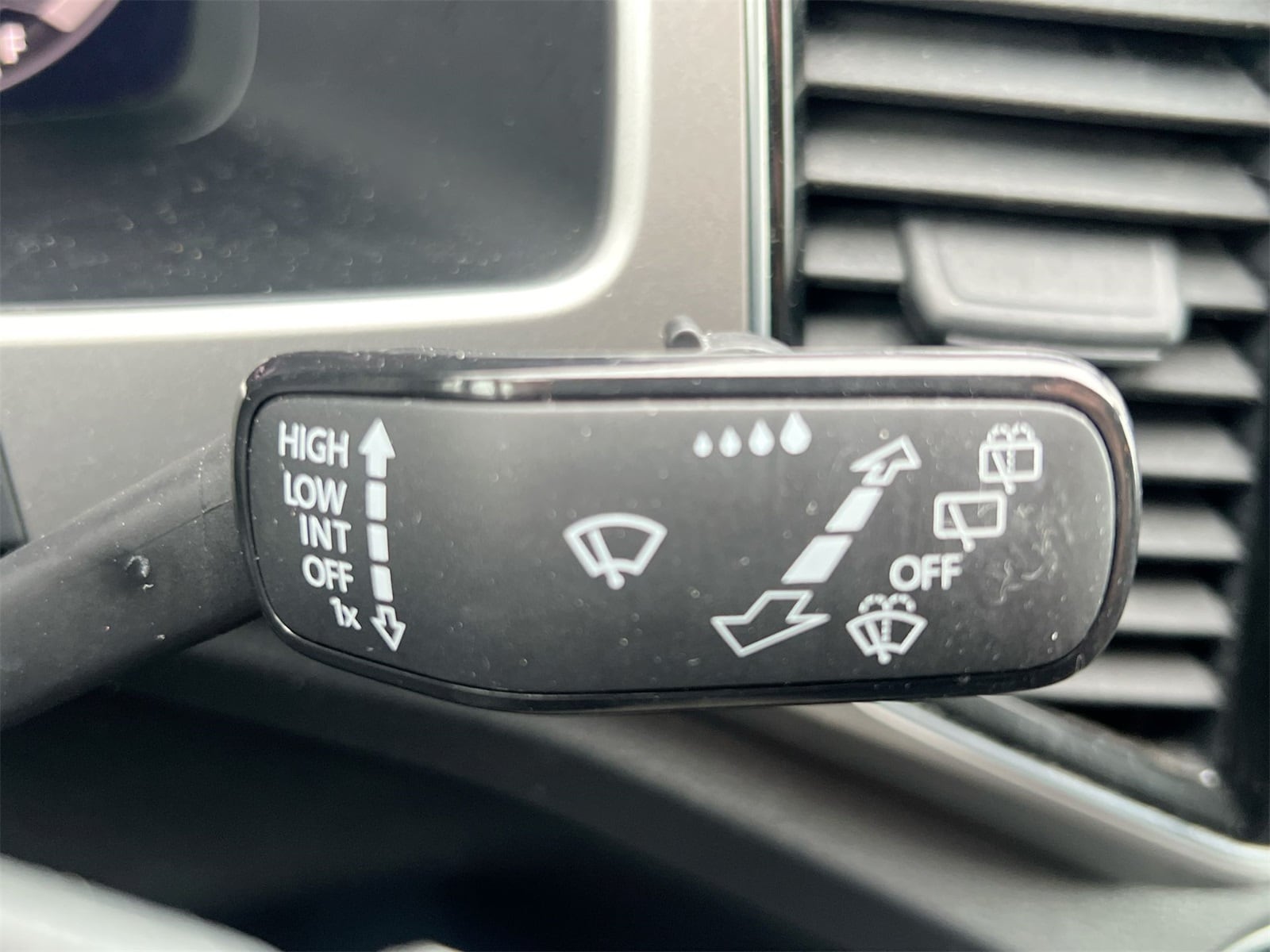 Thumbnail: 2019 Volkswagen Atlas - 25