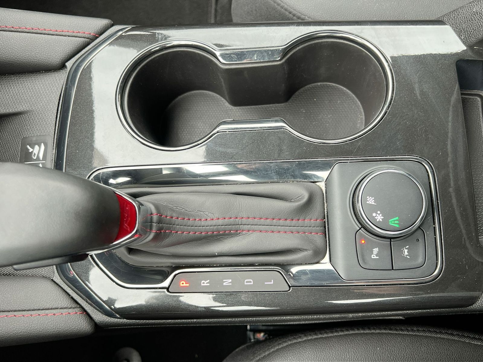 Thumbnail: 2025 Chevrolet Blazer - 32