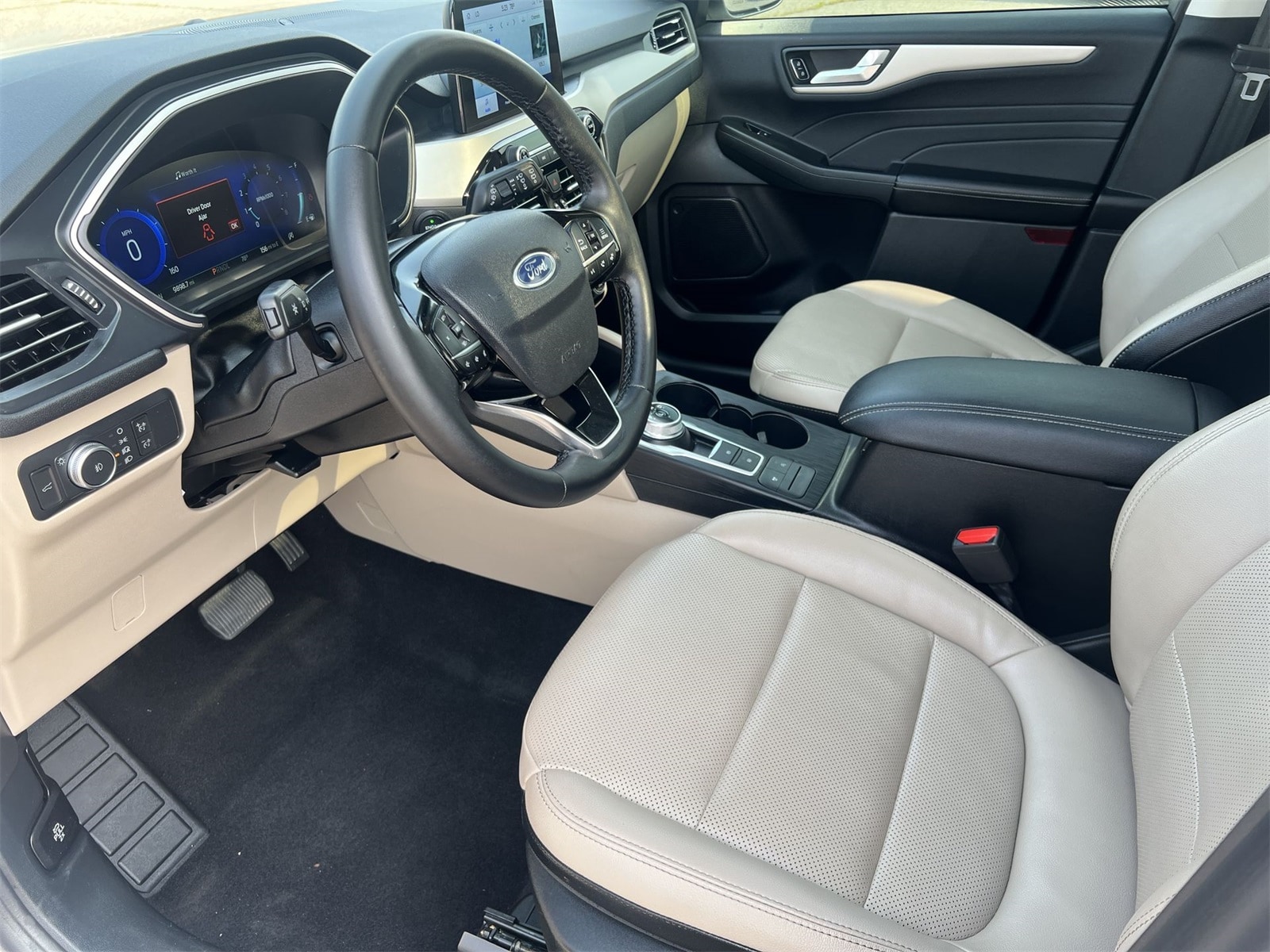 Thumbnail: 2022 Ford Escape - 10