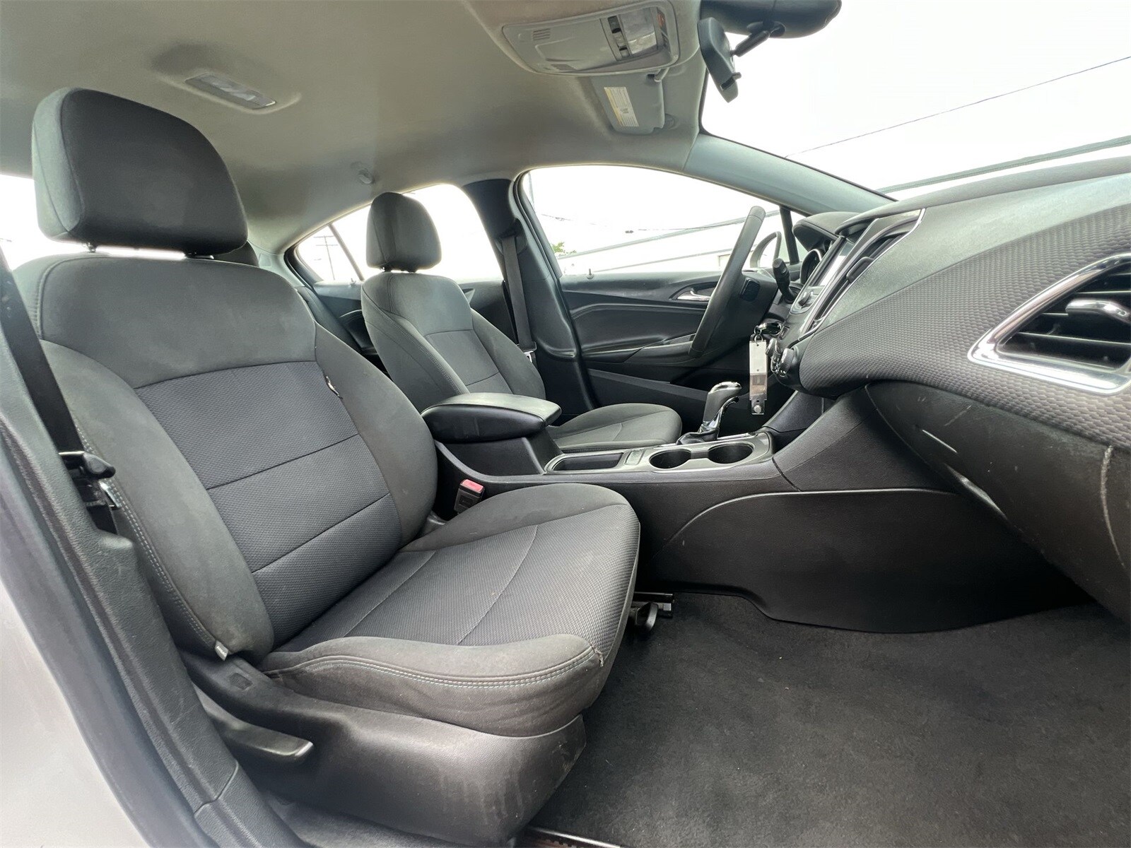 Thumbnail: 2019 Chevrolet Cruze - 22