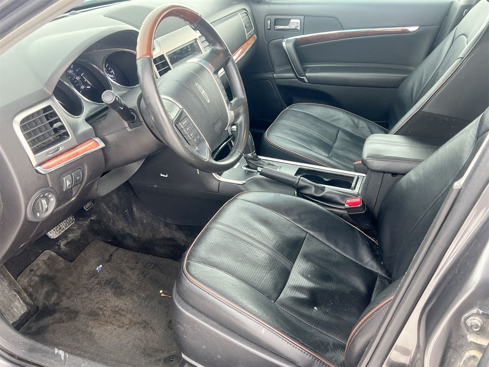 Thumbnail: 2012 Lincoln MKZ - 10