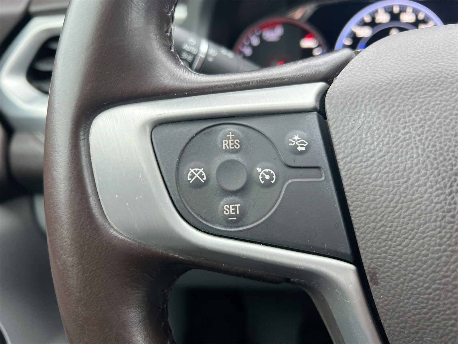 Thumbnail: 2020 GMC Acadia - 23