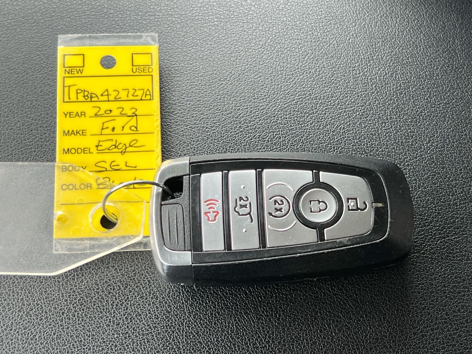 Thumbnail: 2023 Ford Edge - 34