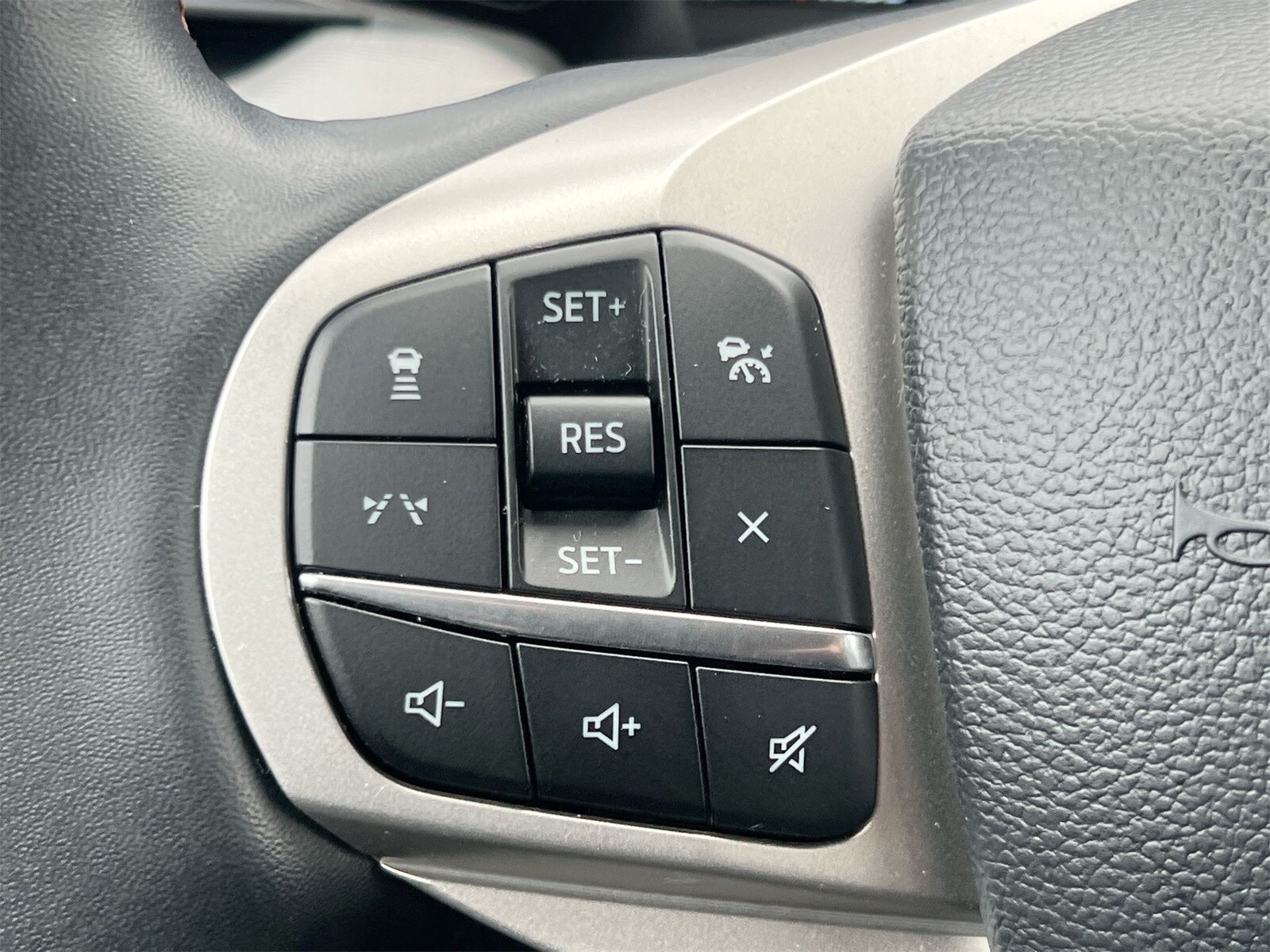 Thumbnail: 2025 Ford Explorer - 23