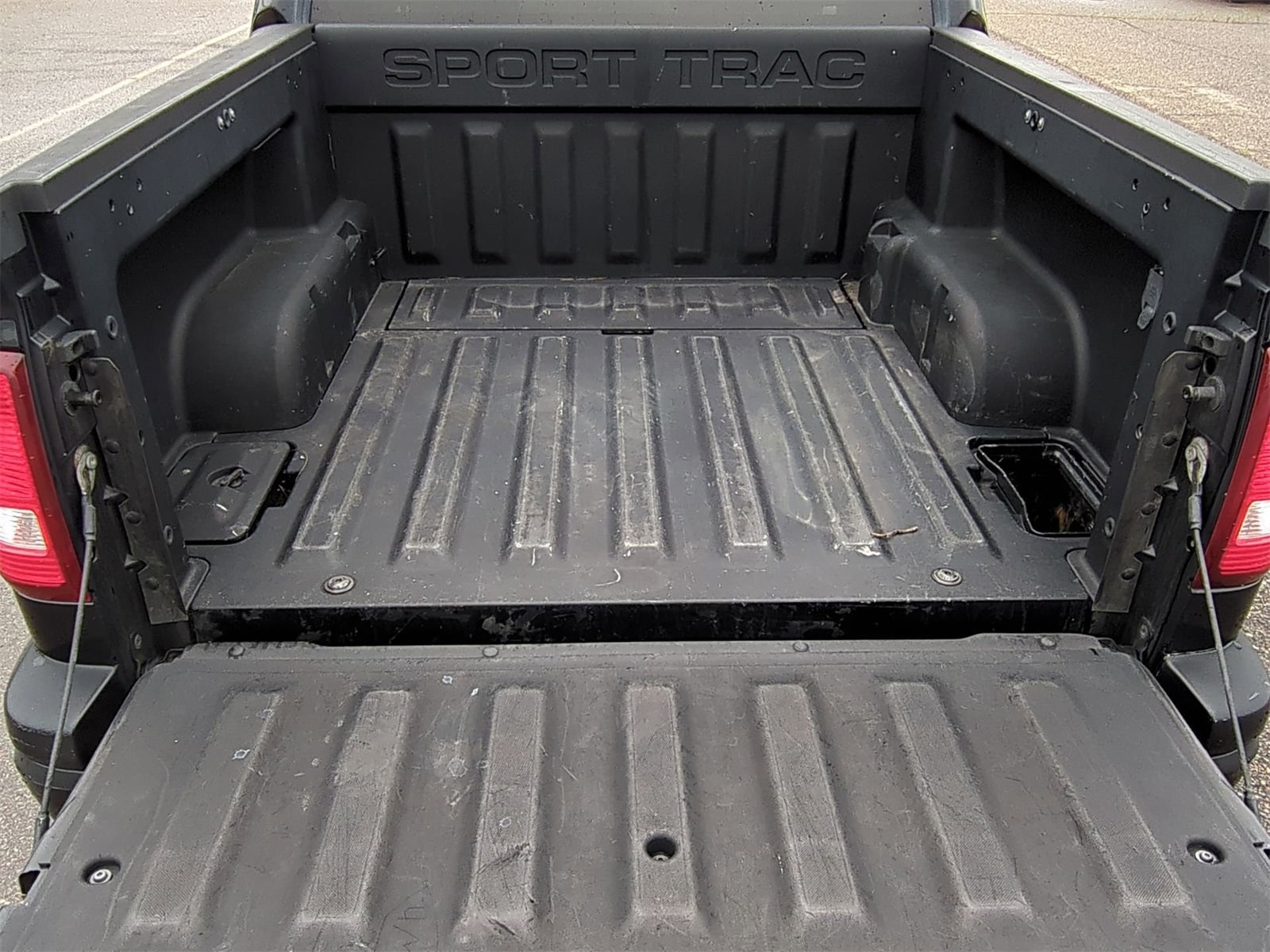 2007 Ford Explorer Sport Trac Limited 31