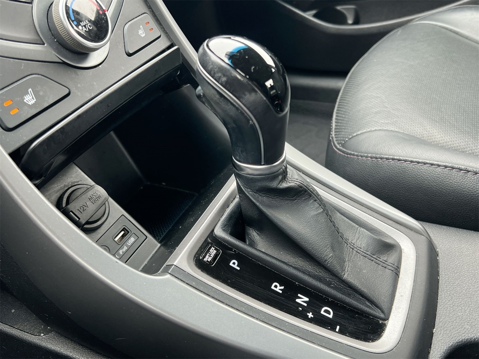 Thumbnail: 2014 Hyundai Elantra - 31