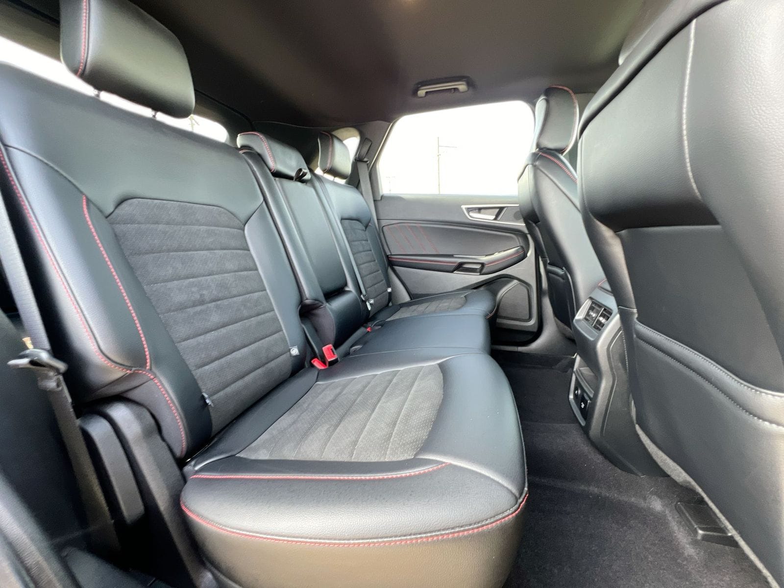 Thumbnail: 2023 Ford Edge - 19