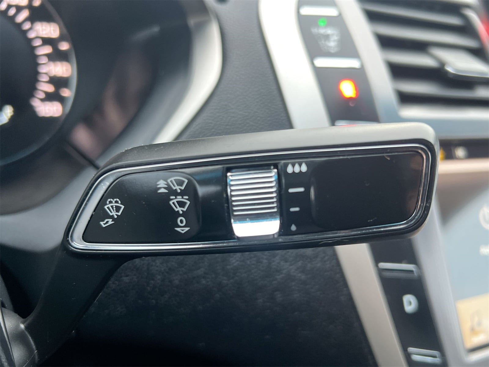 Thumbnail: 2018 Lincoln MKZ - 26