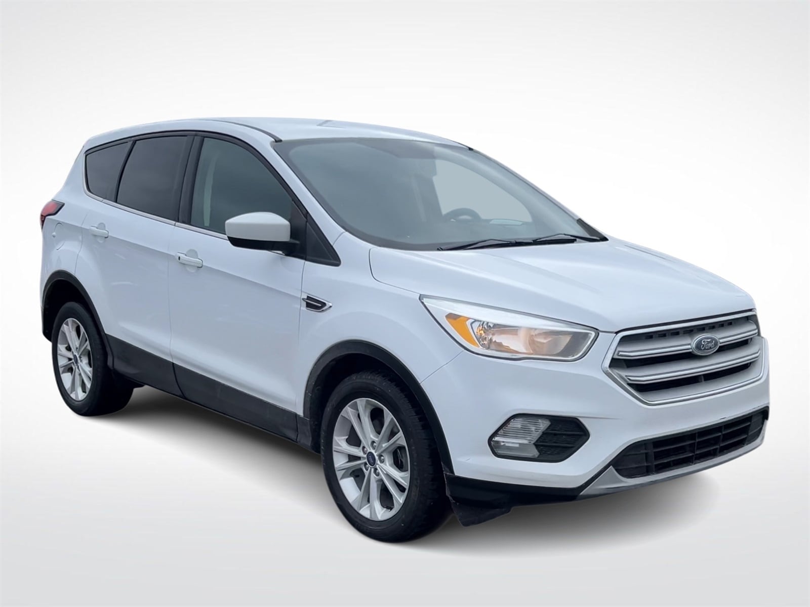 Thumbnail: 2019 Ford Escape - 3