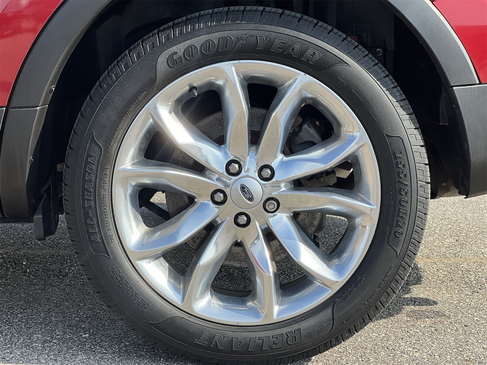 Thumbnail: 2015 Ford Explorer - 14