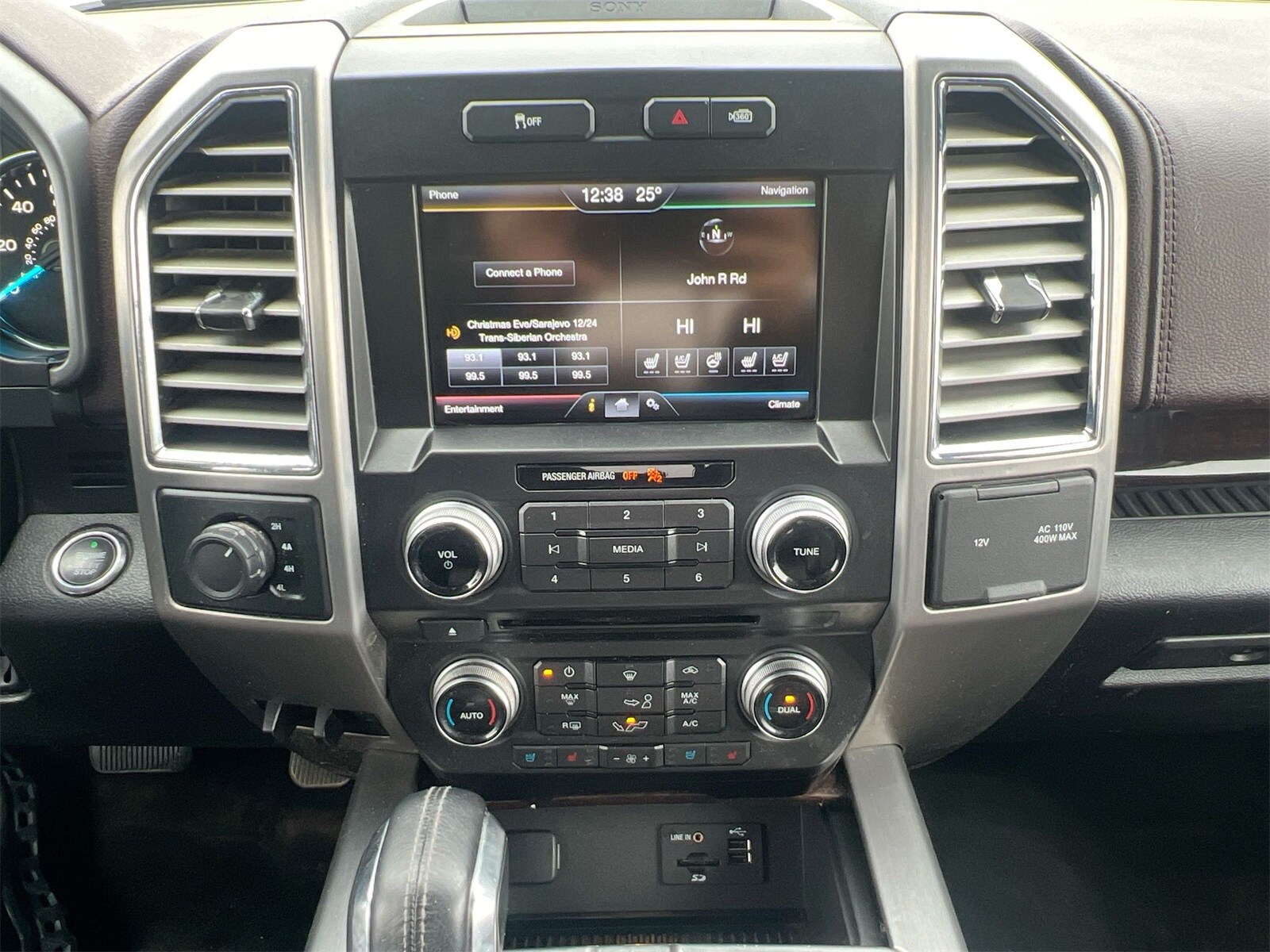 Thumbnail: 2015 Ford F-150 - 26