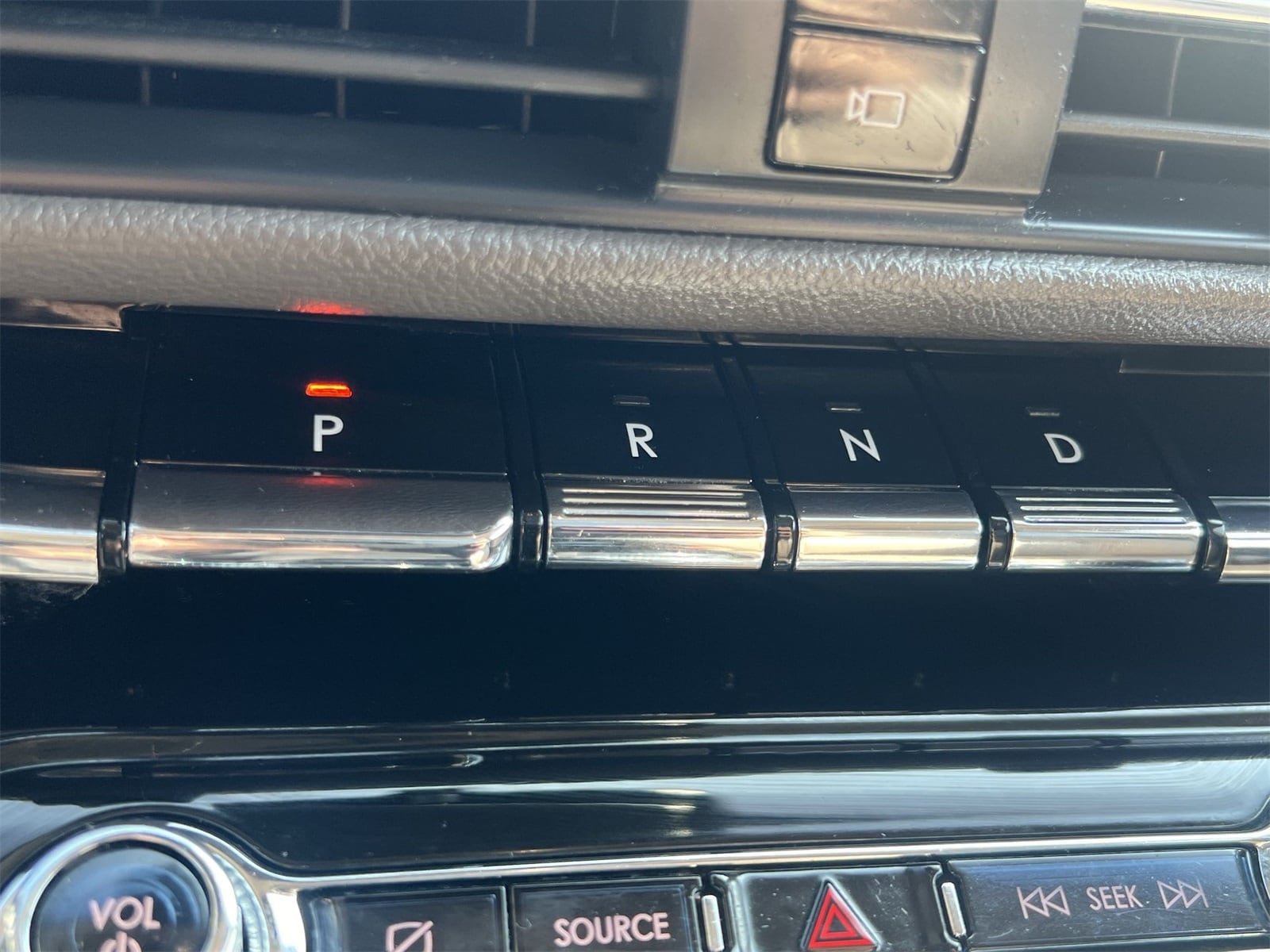 Thumbnail: 2022 Lincoln Corsair - 32