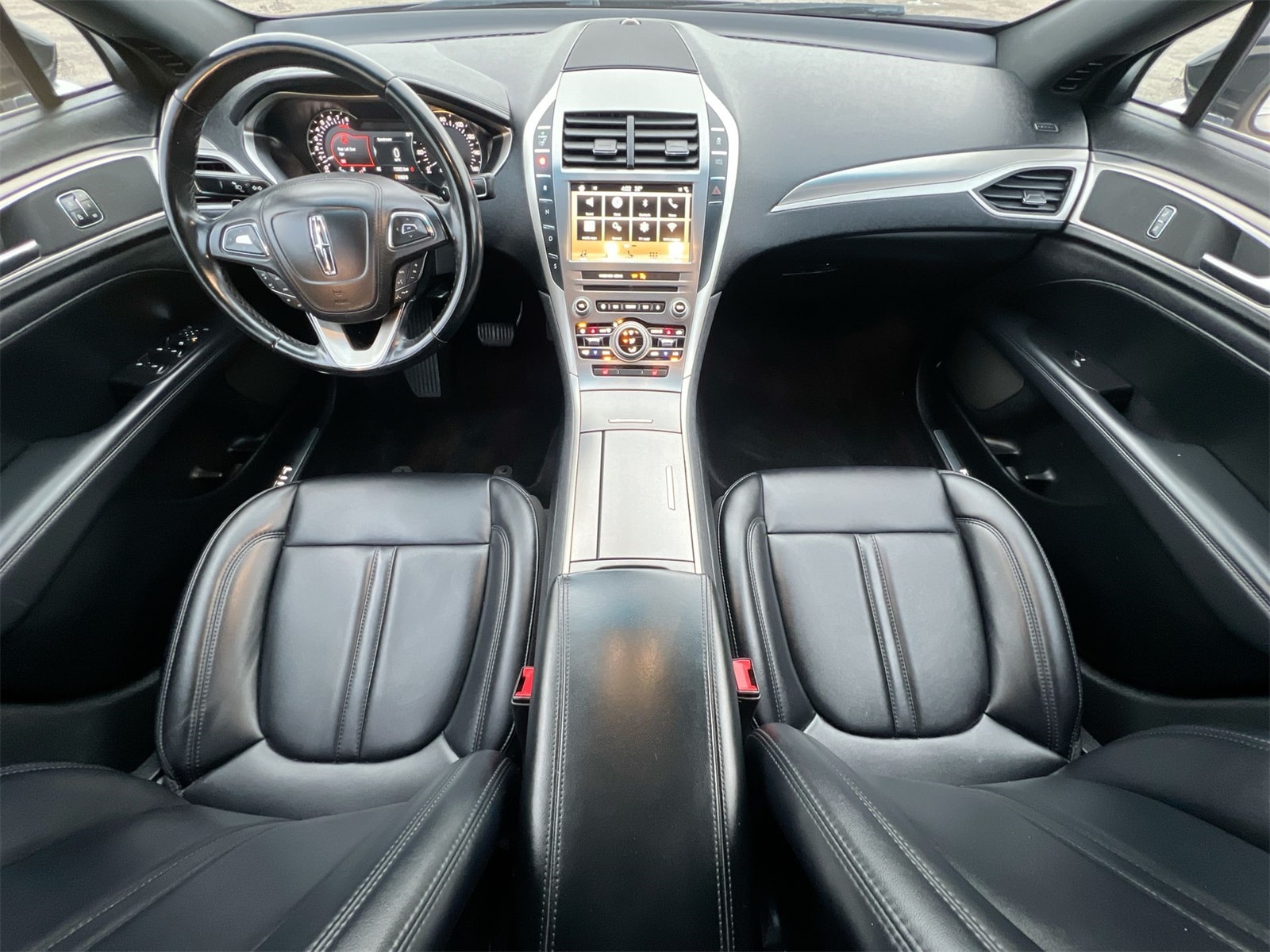 Thumbnail: 2018 Lincoln MKZ - 16